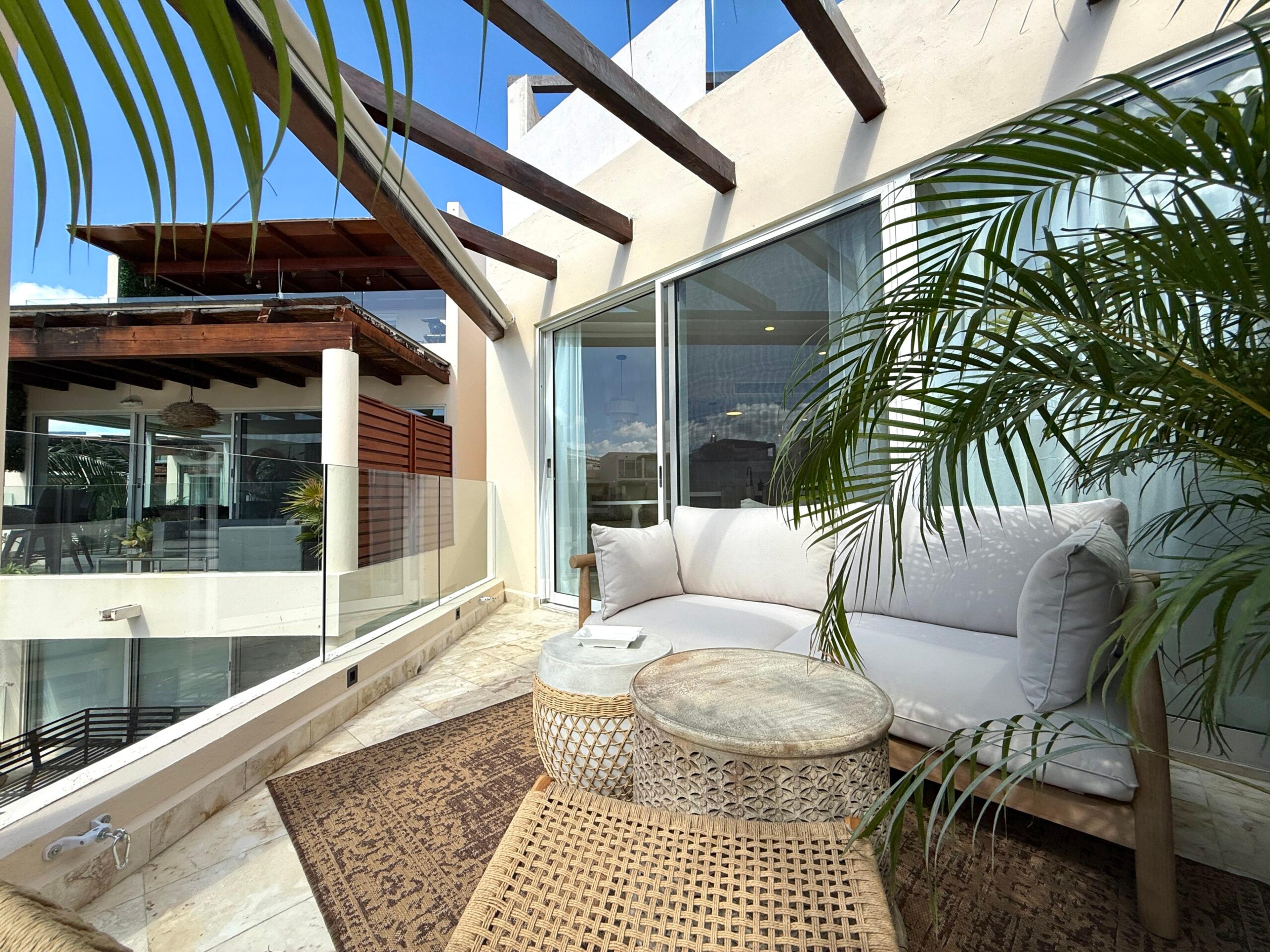 The Elements | Newly Remodeled 2 bedroom PH with Private Plunge Pool — photo 13