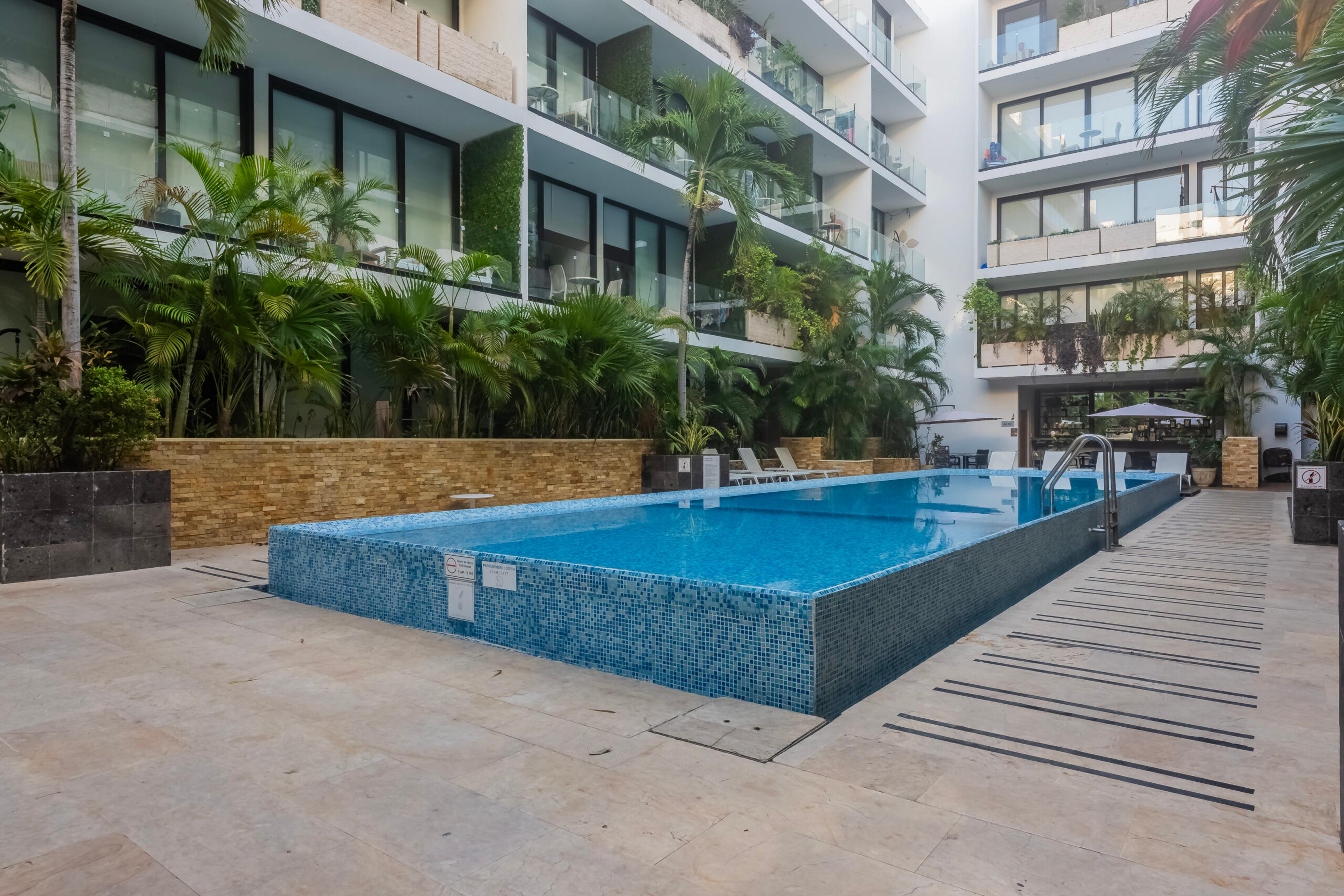 The City | Bright Modern Condo in The City — photo 26
