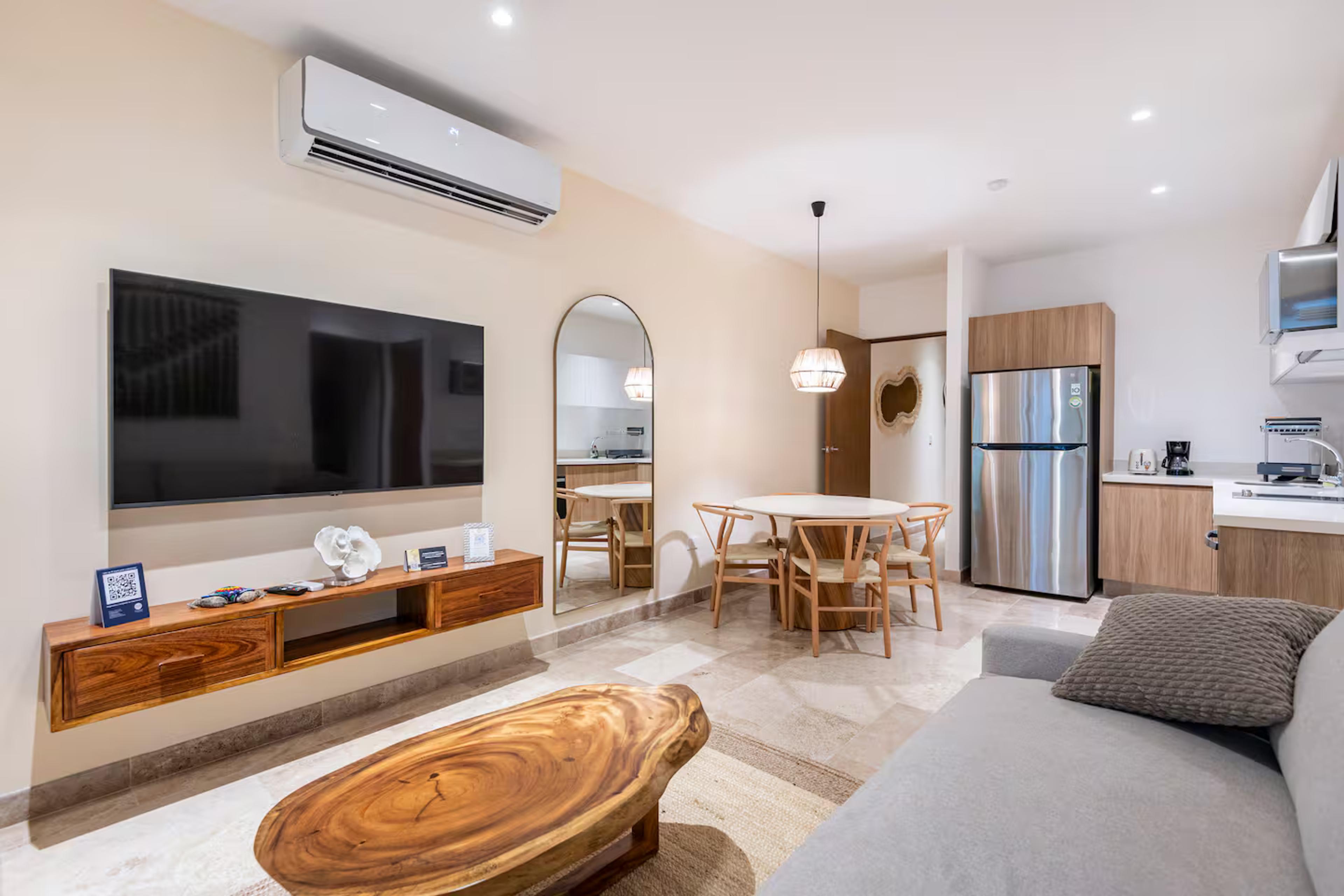 Ipana | Stunning Furnished Unit Shaded with Beautiful Ceiba Tree — photo 13