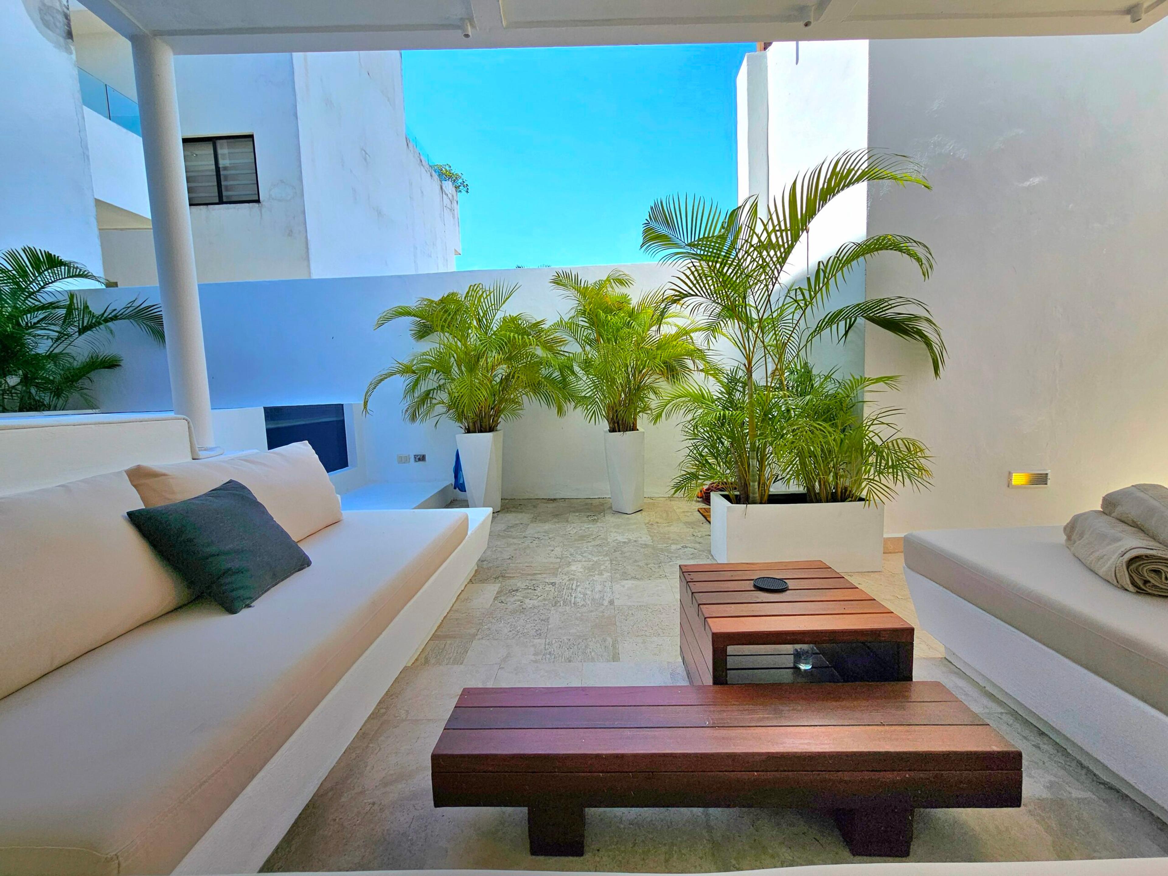 Arena | Private Rooftop 2 Bedroom Hideaway — photo 9