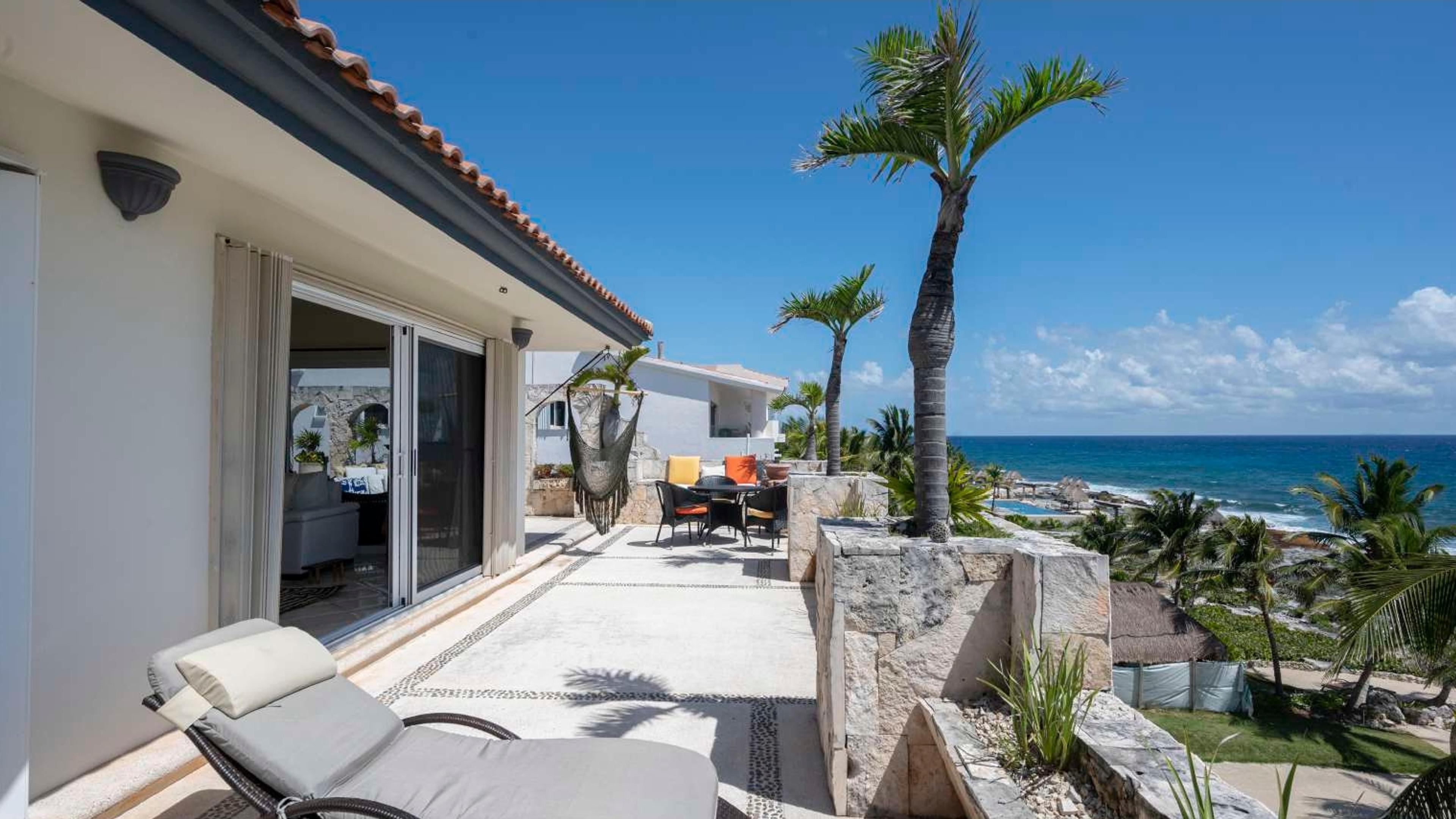 Quinta Luna | Exclusive 3-Bedroom Penthouse in Puerto Aventuras with Views — photo 1