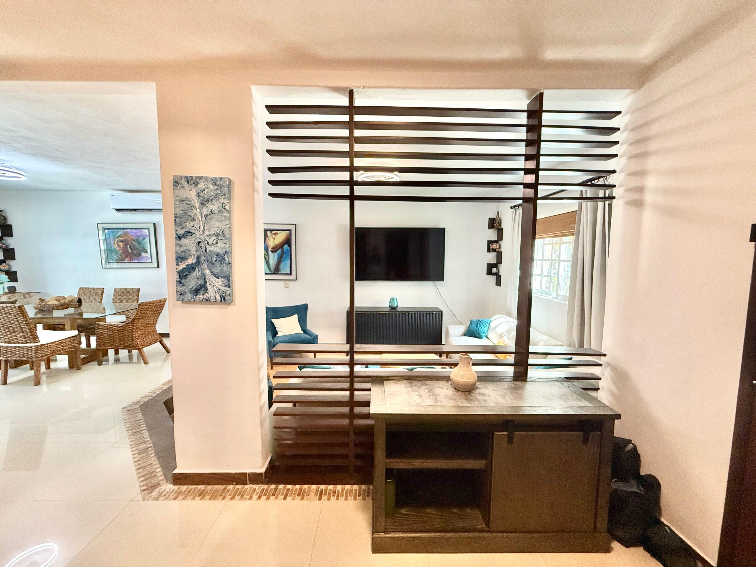 Lol Tun | 5-Bedroom Home with Private Pool — photo 18