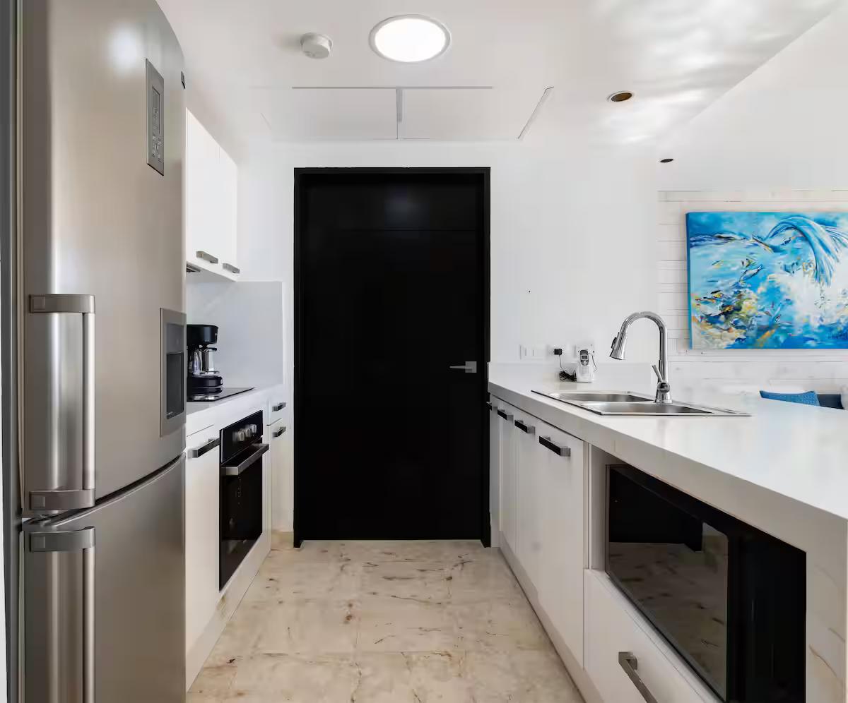The Elements | Ocean View 2 Bedroom Oasis with Private Beach Club — photo 8