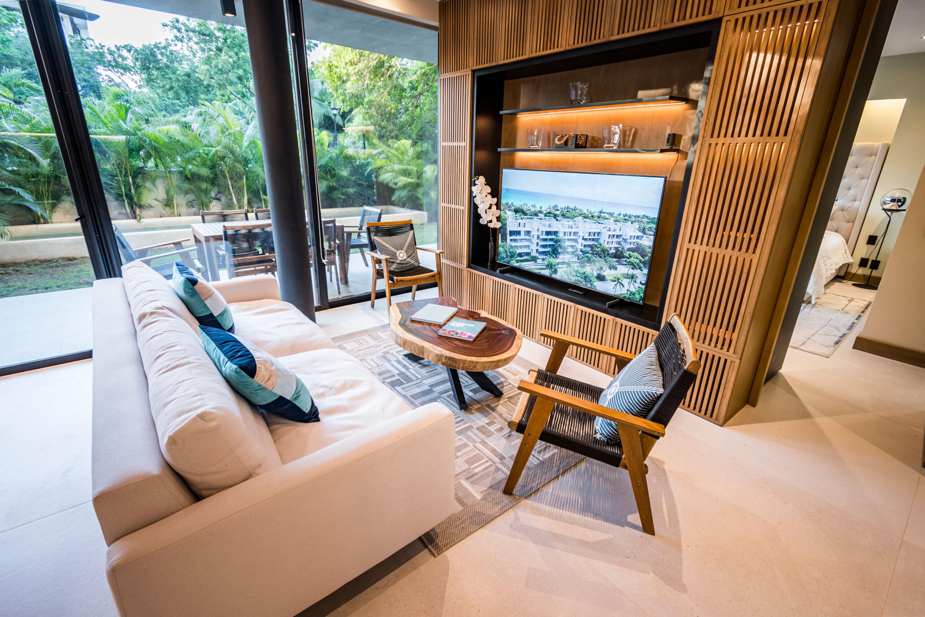 Luxurious 4-Bedroom Residence in Exclusive Playacar Phase I — photo 9