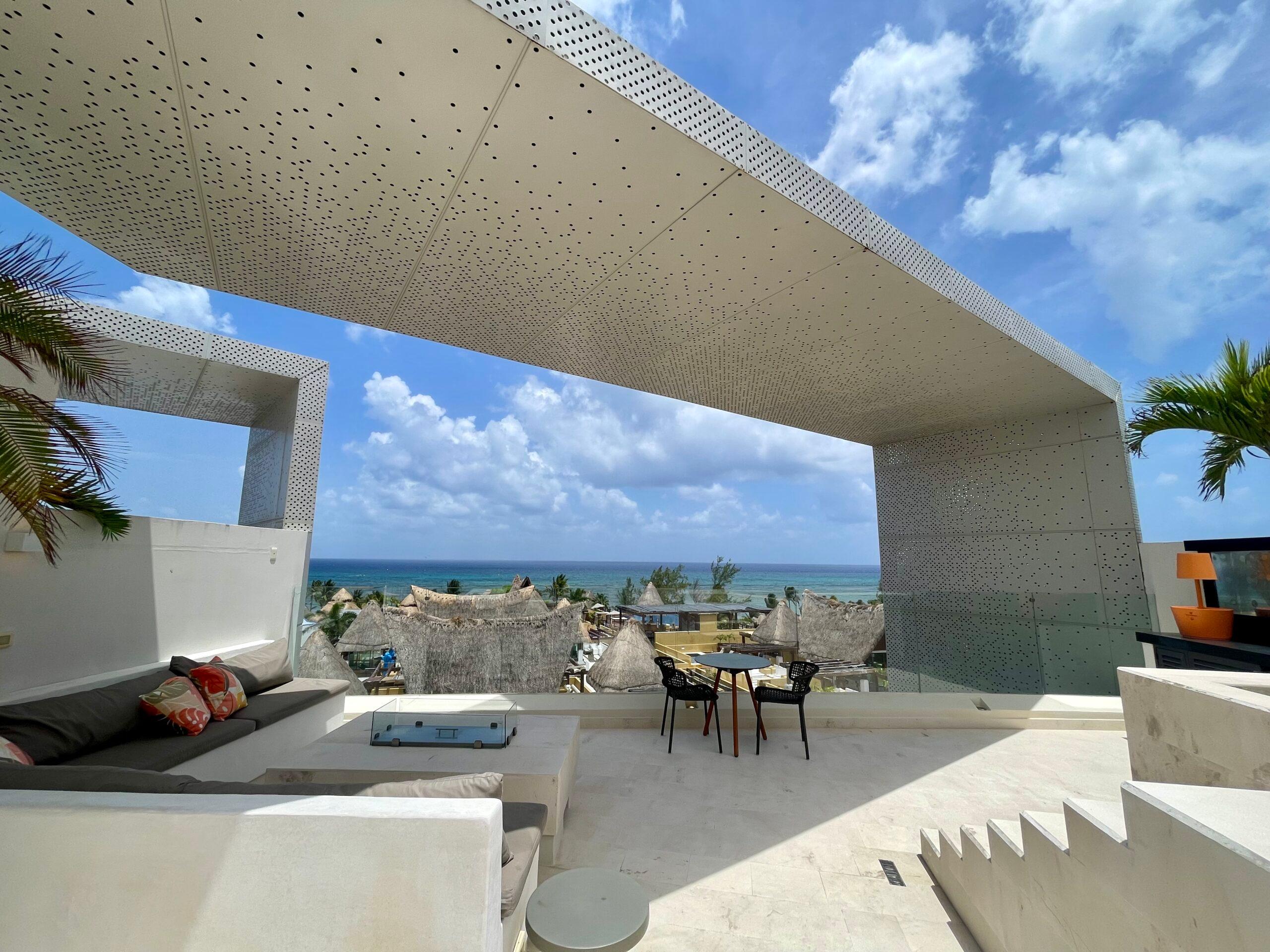 Miranda | Beachside Elegance – 4BR, 4BA Gem — photo 1