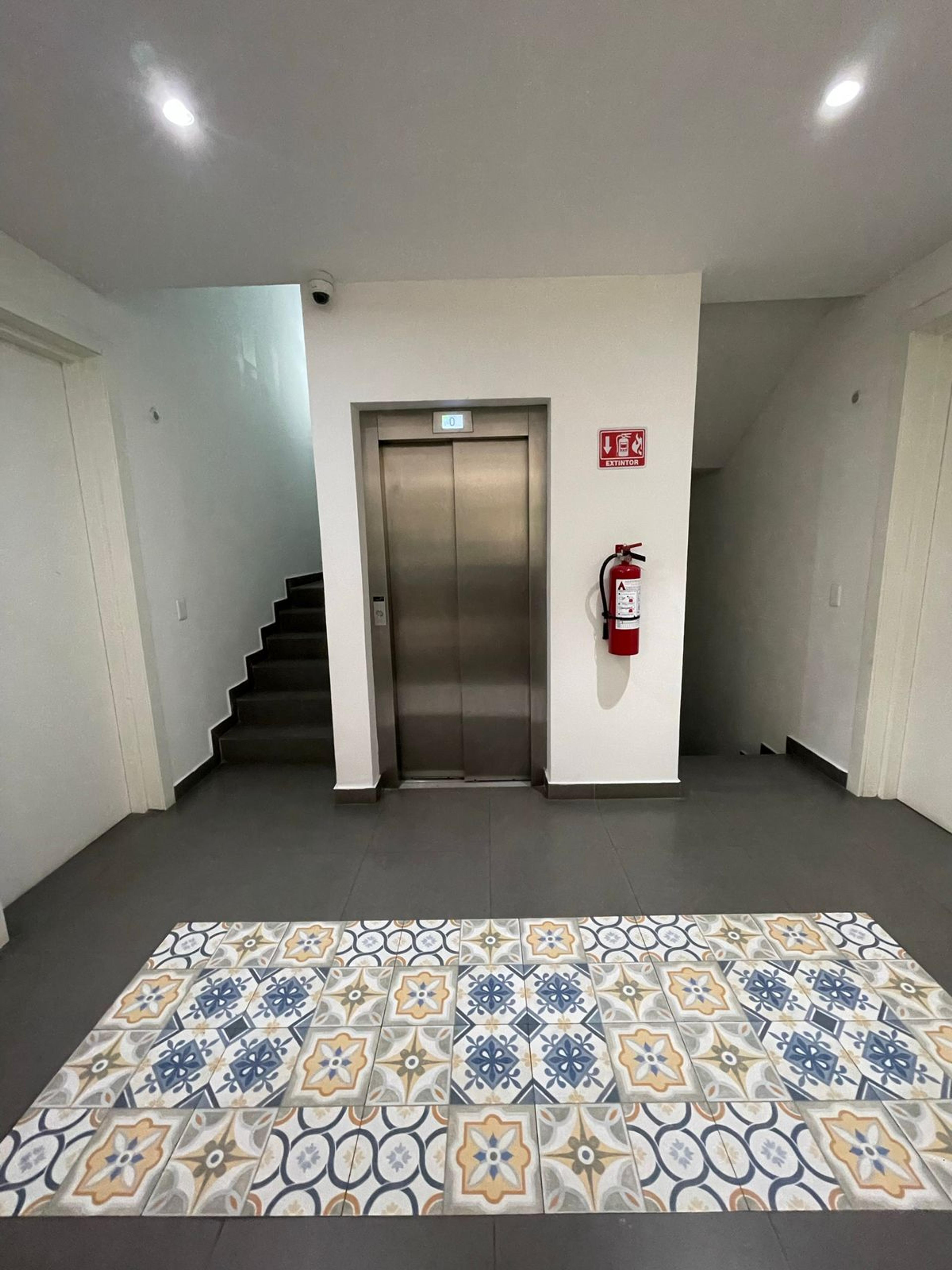 Moma 42 | Centrally Located 1-Bedroom in the Golden Zone — photo 4