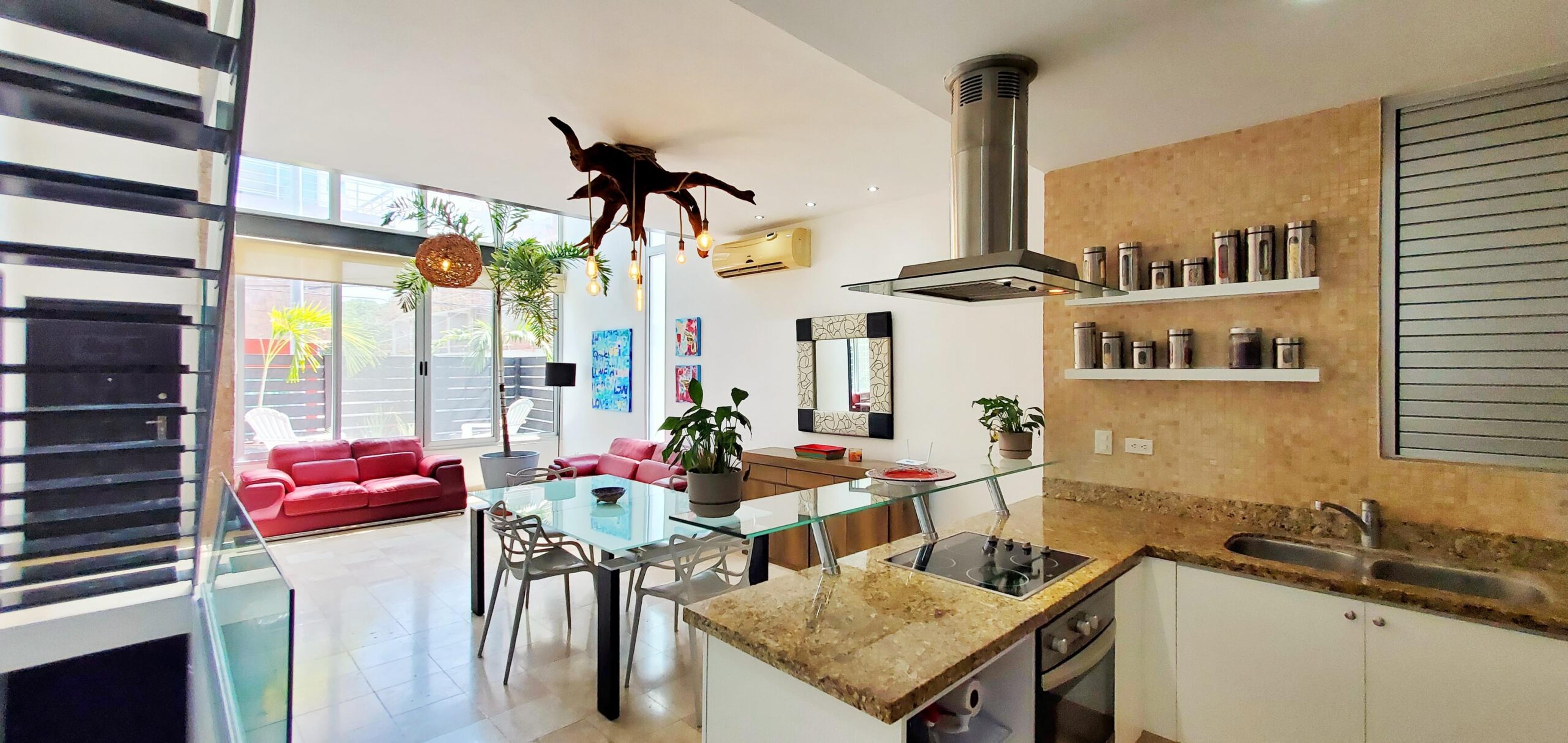 Arena | 2 Bedroom Loft Steps from the Beach — photo 3