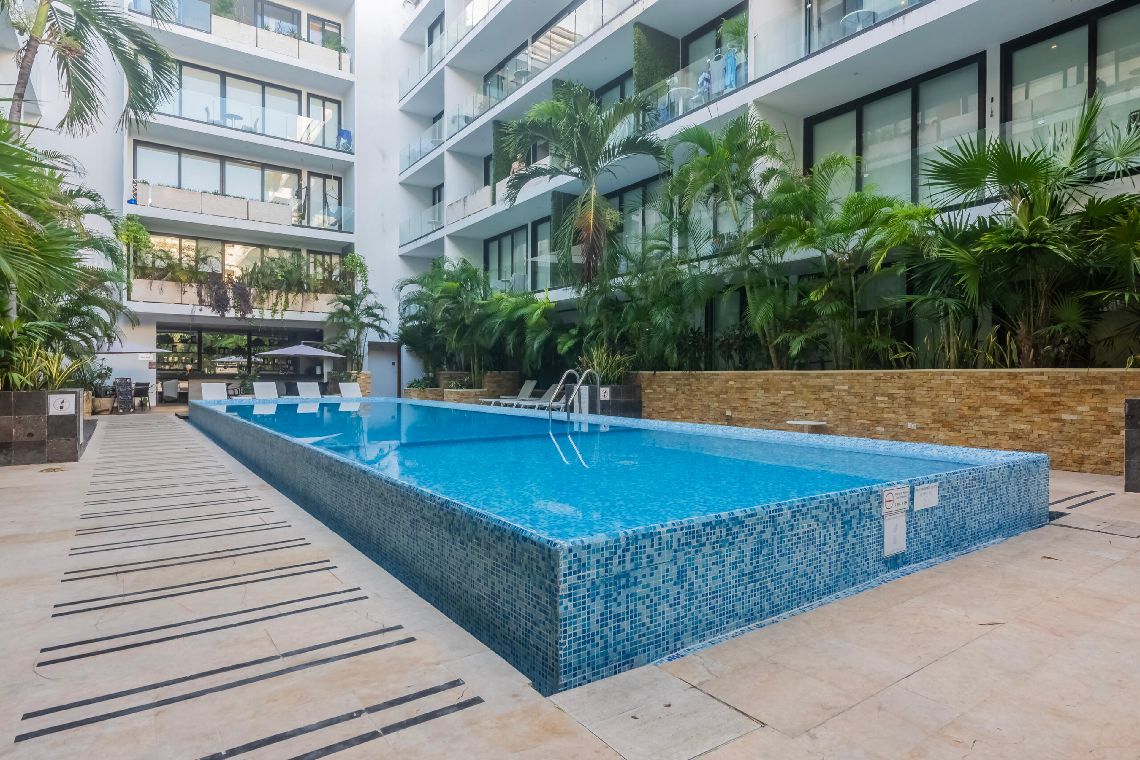 The City | Bright Modern Condo in The City — photo 29