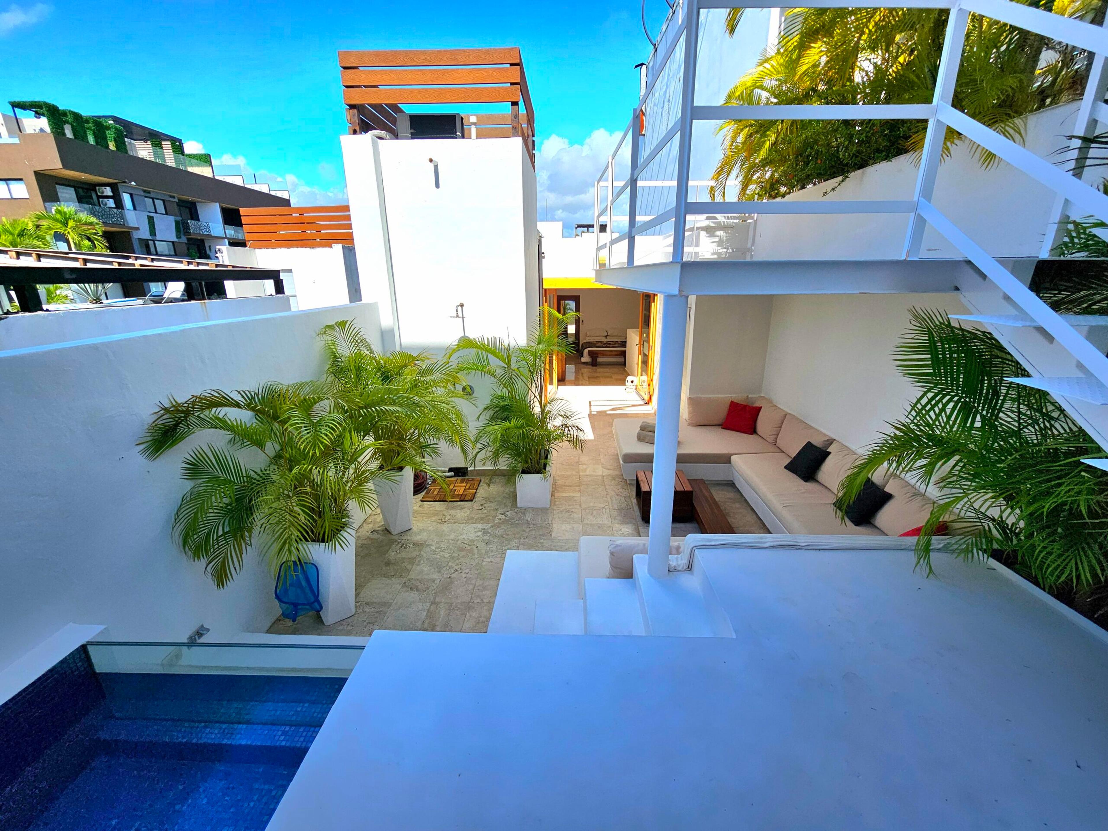 Arena | Private Rooftop 2 Bedroom Hideaway — photo 10