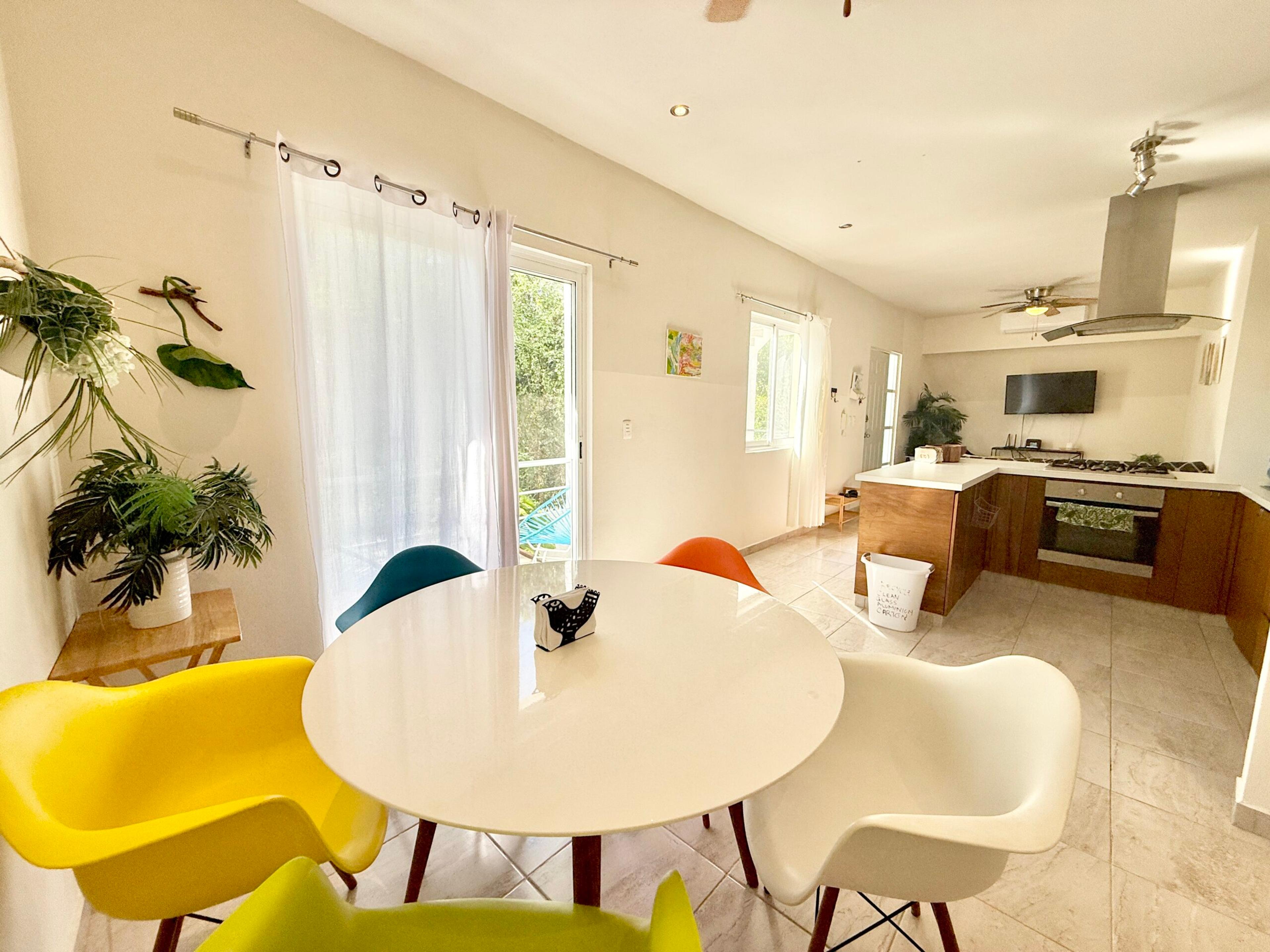 Azul Maya | Bright 2-Bedroom Condo with Rooftop Pool — photo 9
