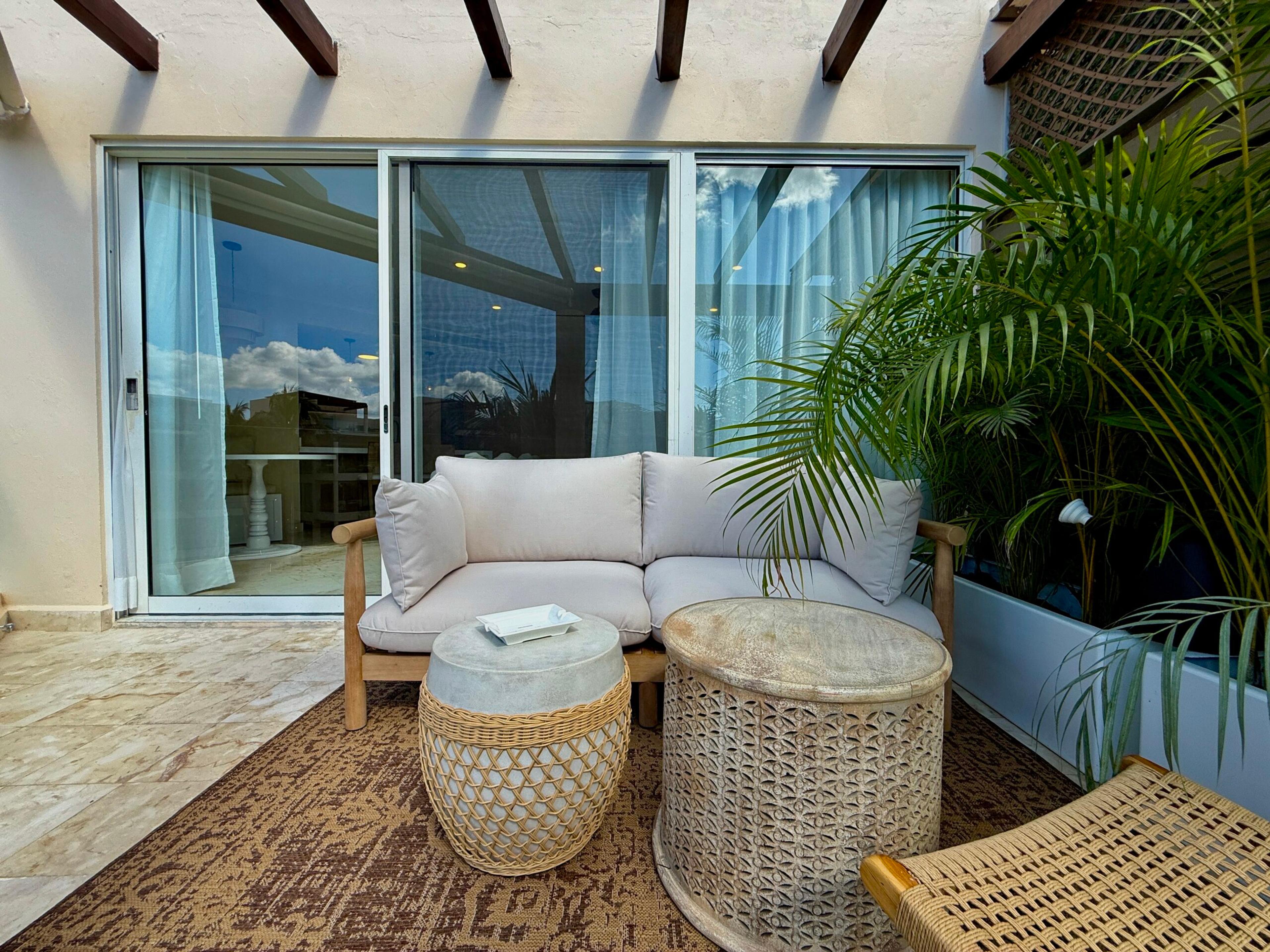 The Elements | Newly Remodeled 2 bedroom PH with Private Plunge Pool — photo 12