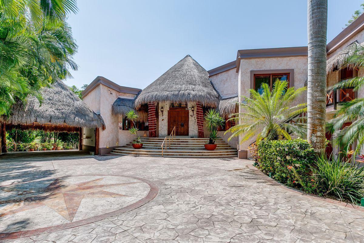 Pakal Golf Estate | 5-Bedroom Villa, Playacar — photo 2