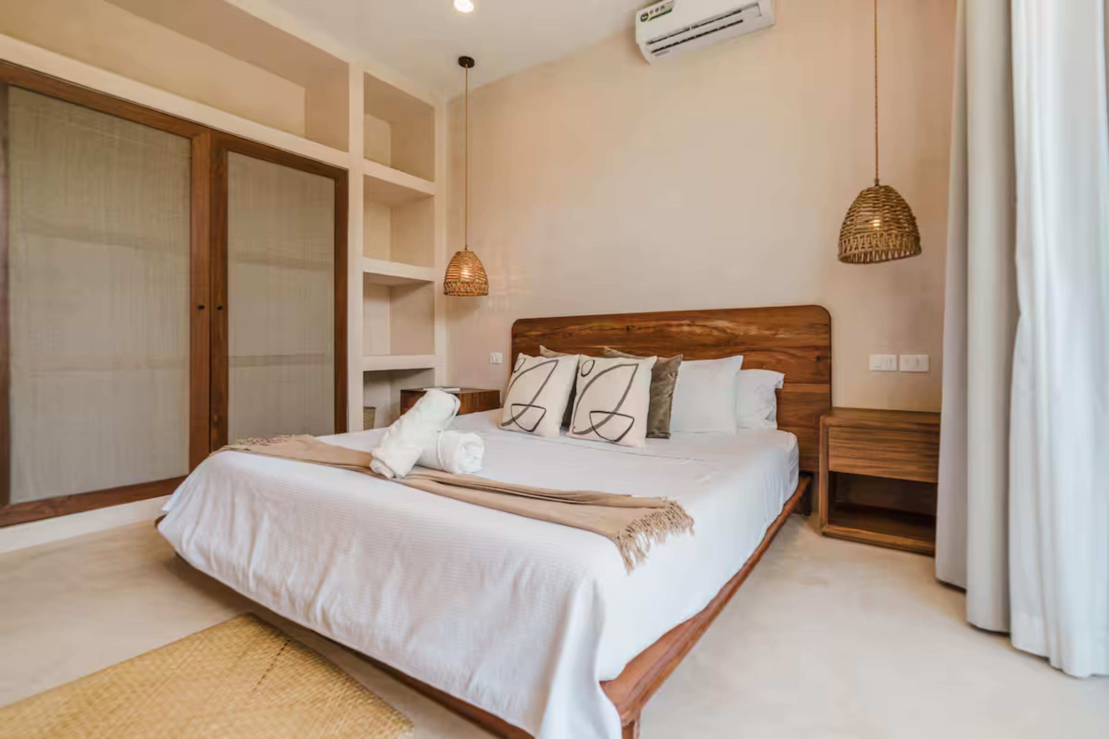 Villa Sorella | Bohemian 4 Bedroom — photo 25