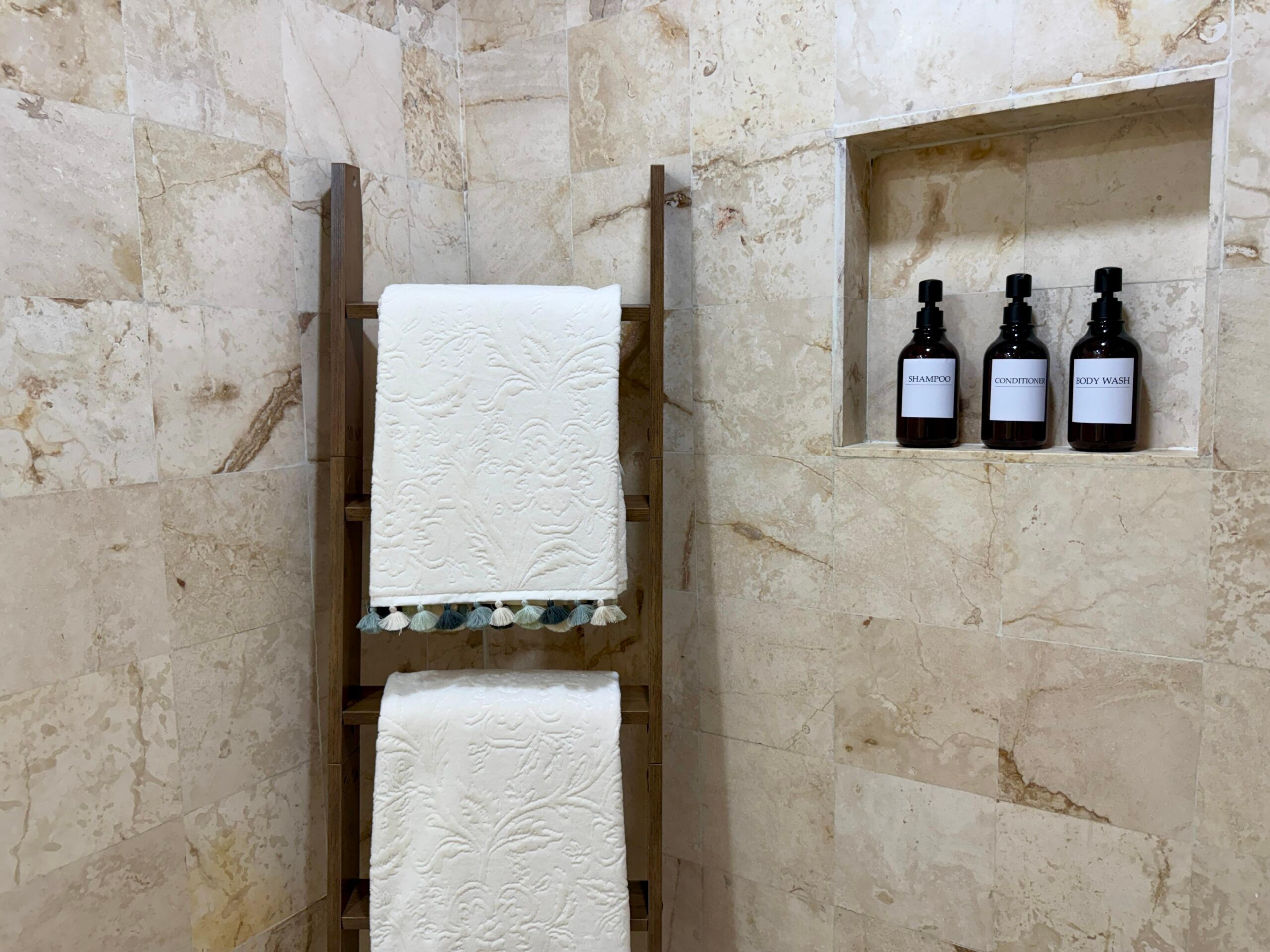 The Elements | Newly Remodeled 2 bedroom PH with Private Plunge Pool — photo 25