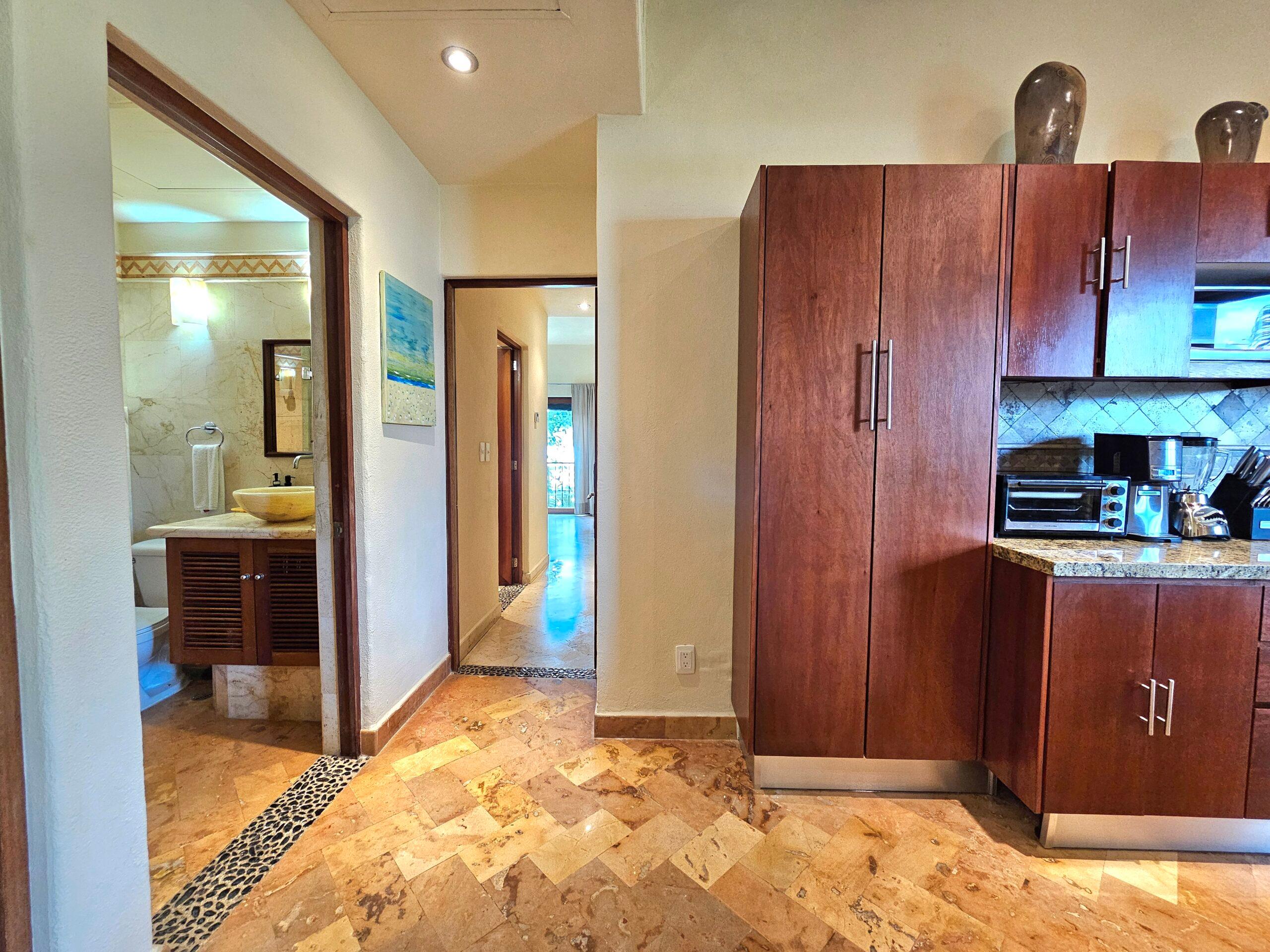 Porto Playa | Rustic 2-Bedroom Condo with Pool View — photo 14