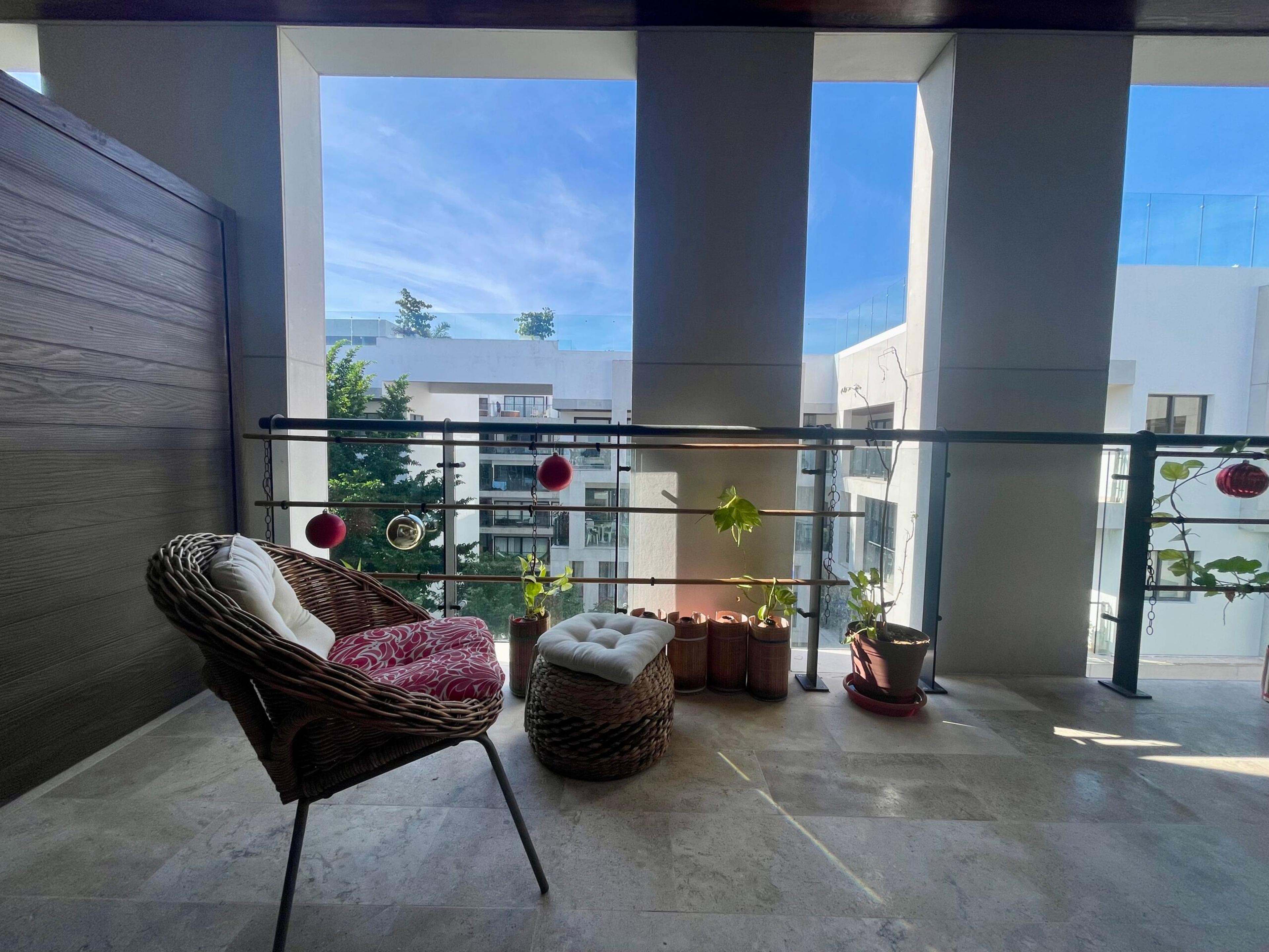 SOLD | Ipana | Sophisticated Lock-off Unit with Resort-Style Amenities — photo 8