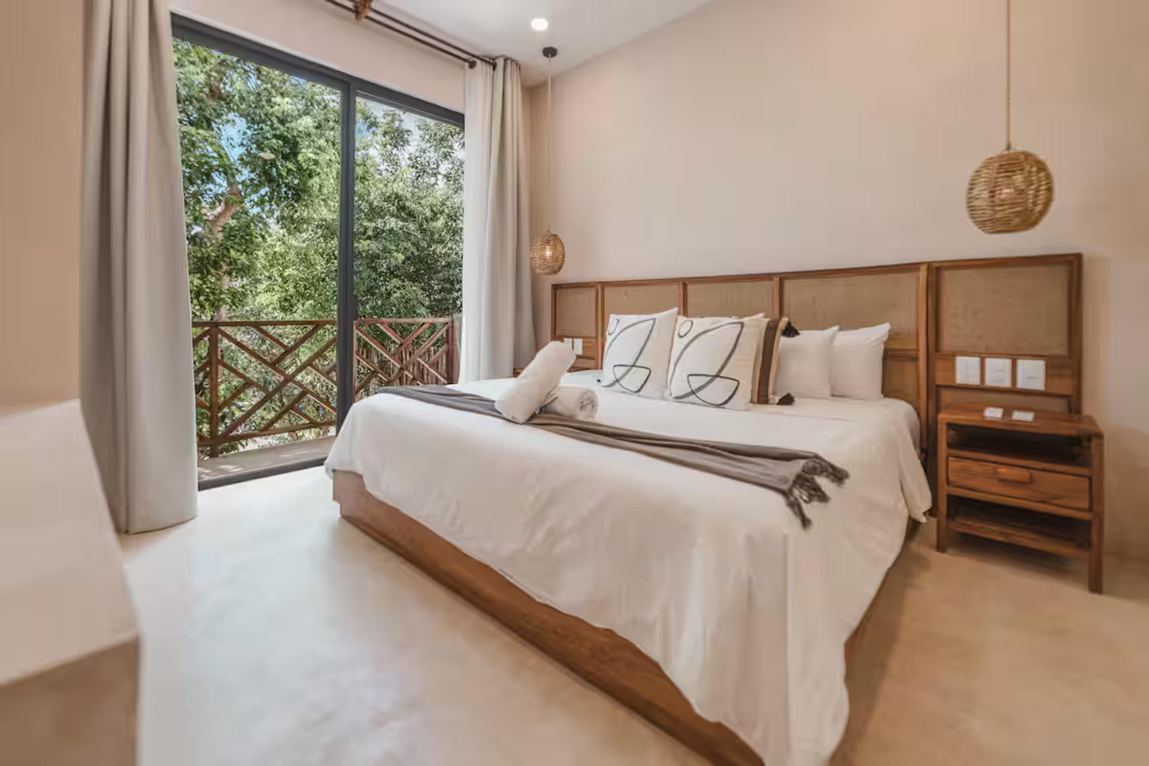 Villa Sorella | Bohemian 4 Bedroom — photo 29