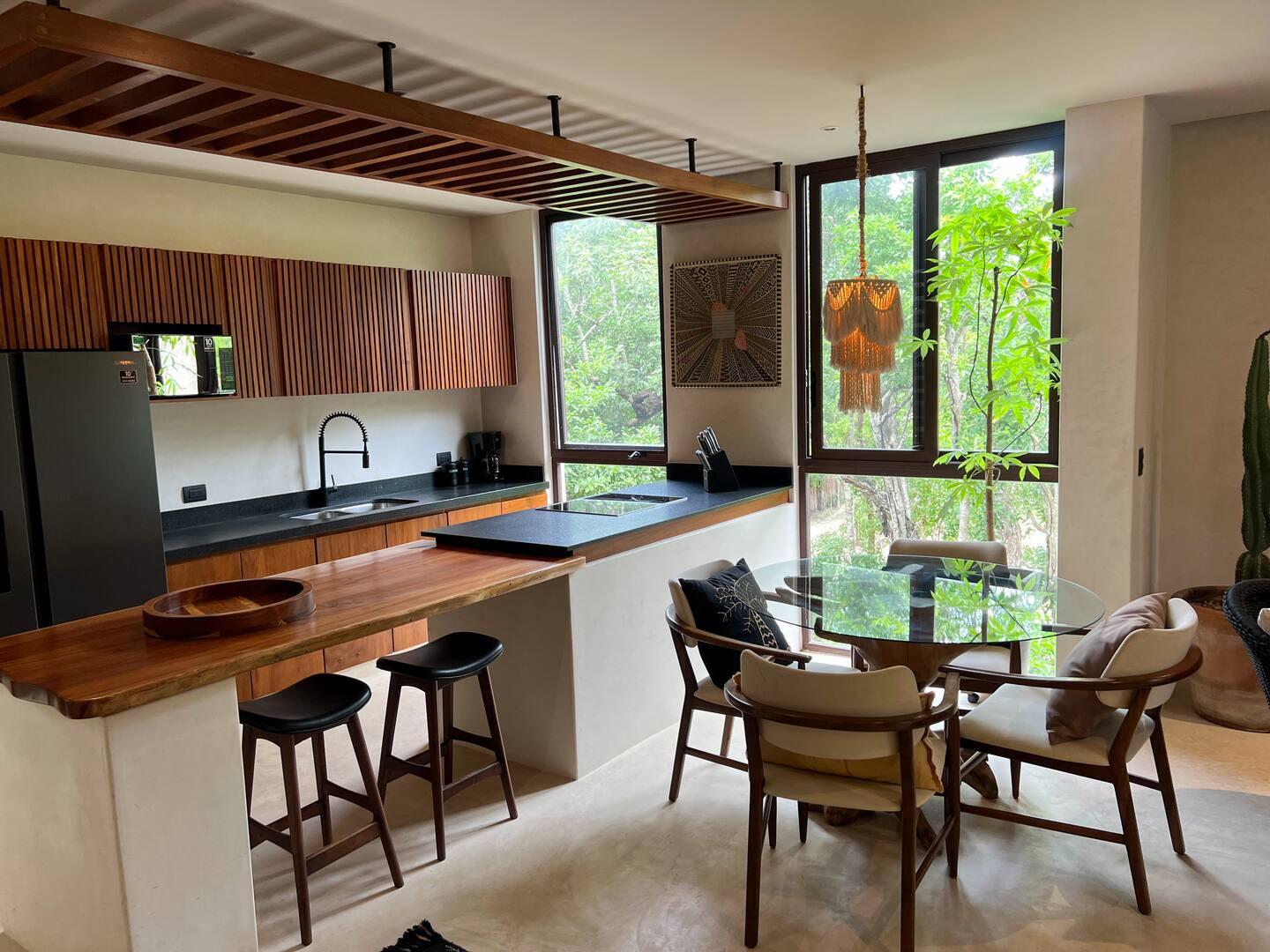 Zambo | Penthouse: Incredible 2-Level 3-Bed Lock-Off with Private Pool — photo 3