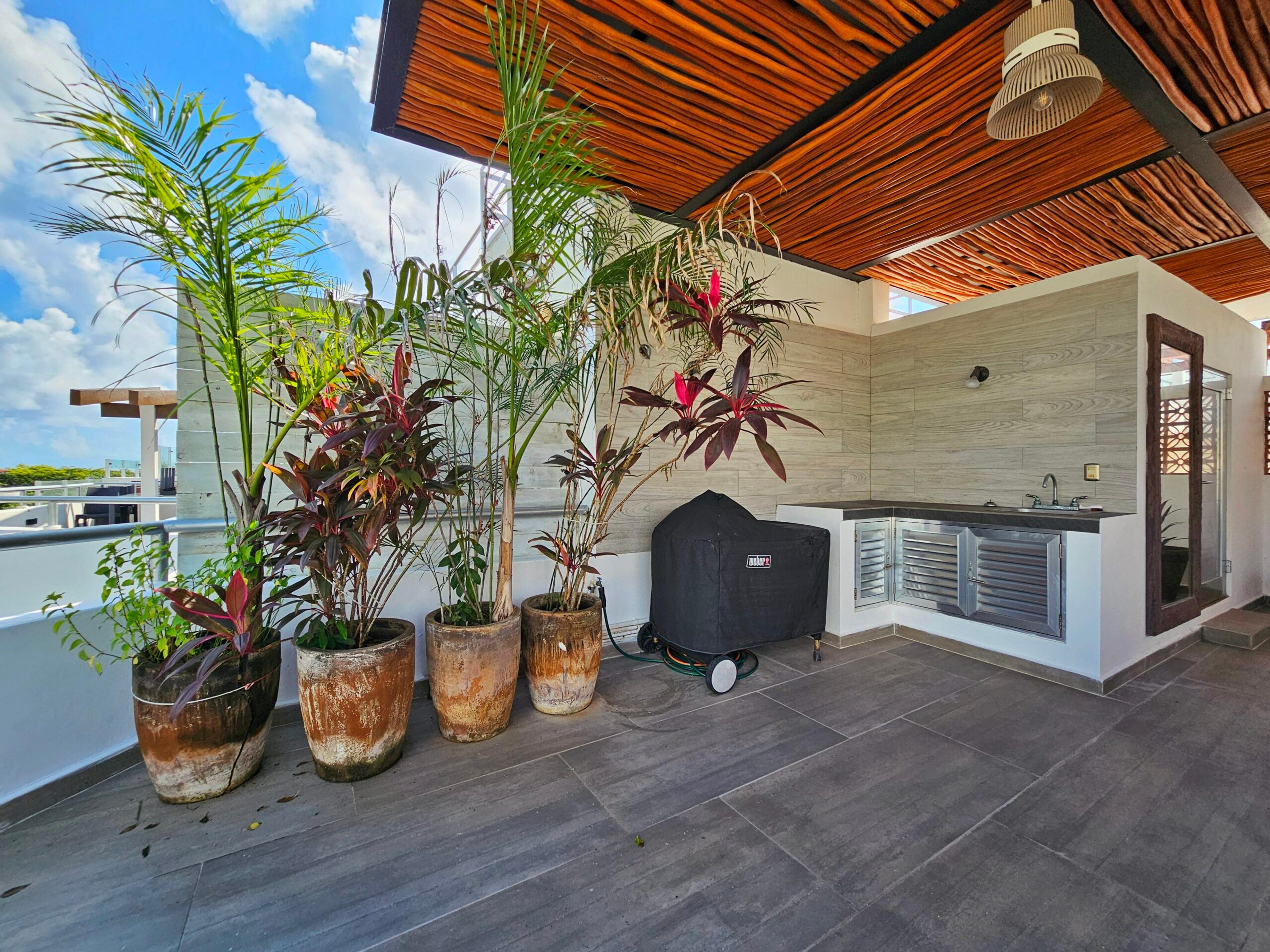 Capri | Modern Ocean-View Penthouse in the Heart of Playa del Carmen — photo 9