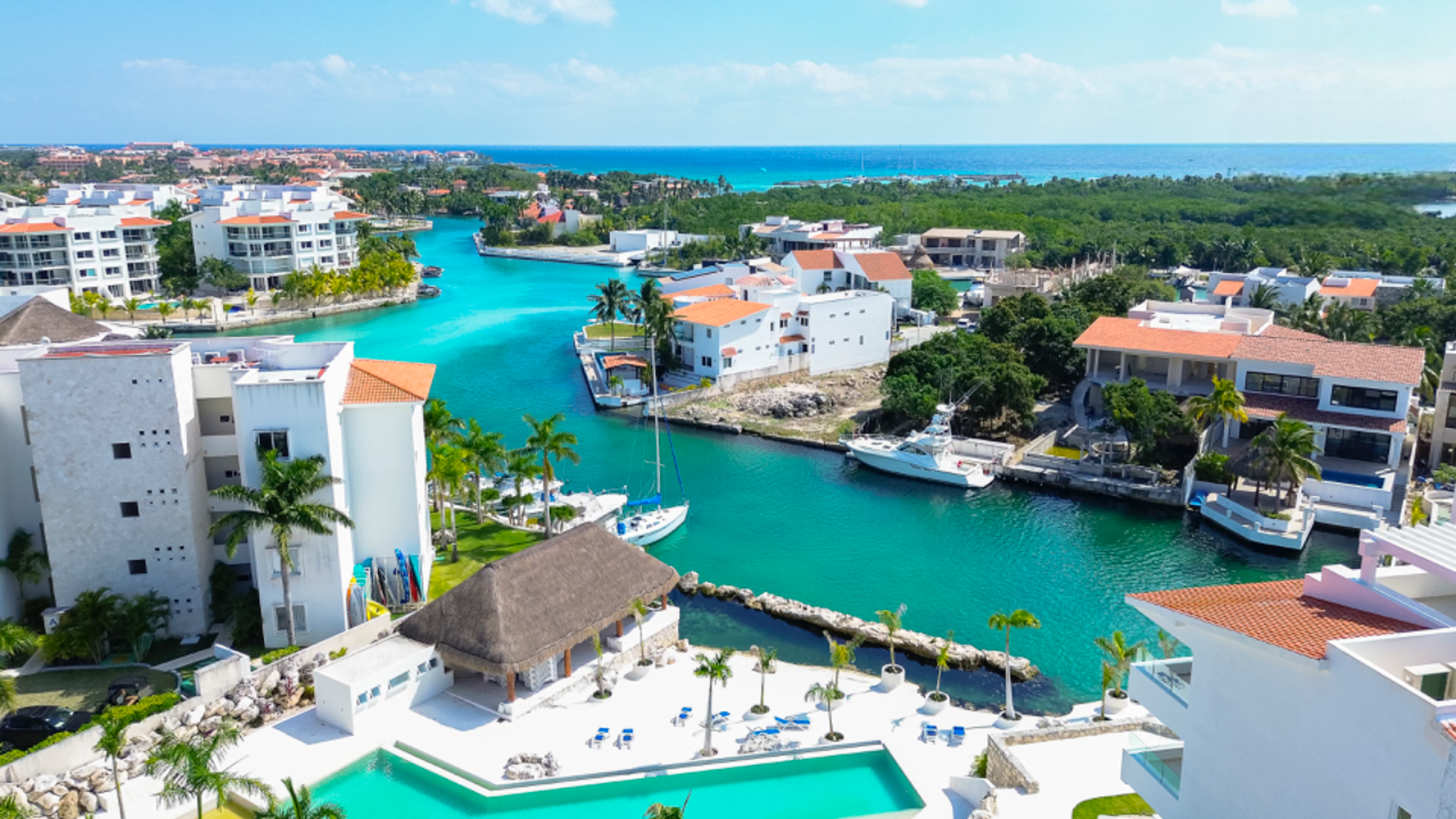 Luxury Marina-Front Living in Puerto Aventuras — photo 10