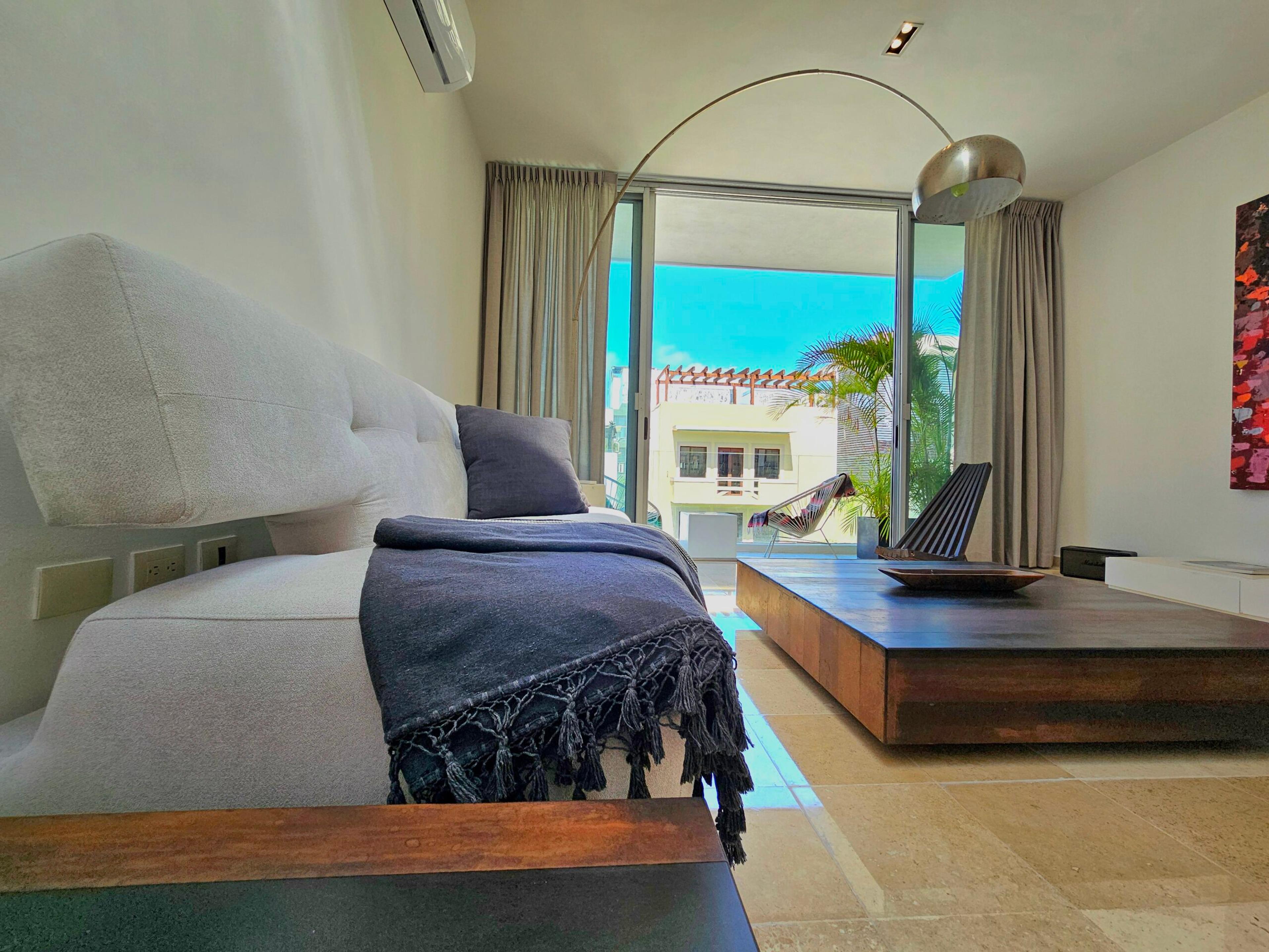 Arena | Private Rooftop 2 Bedroom Hideaway — photo 26