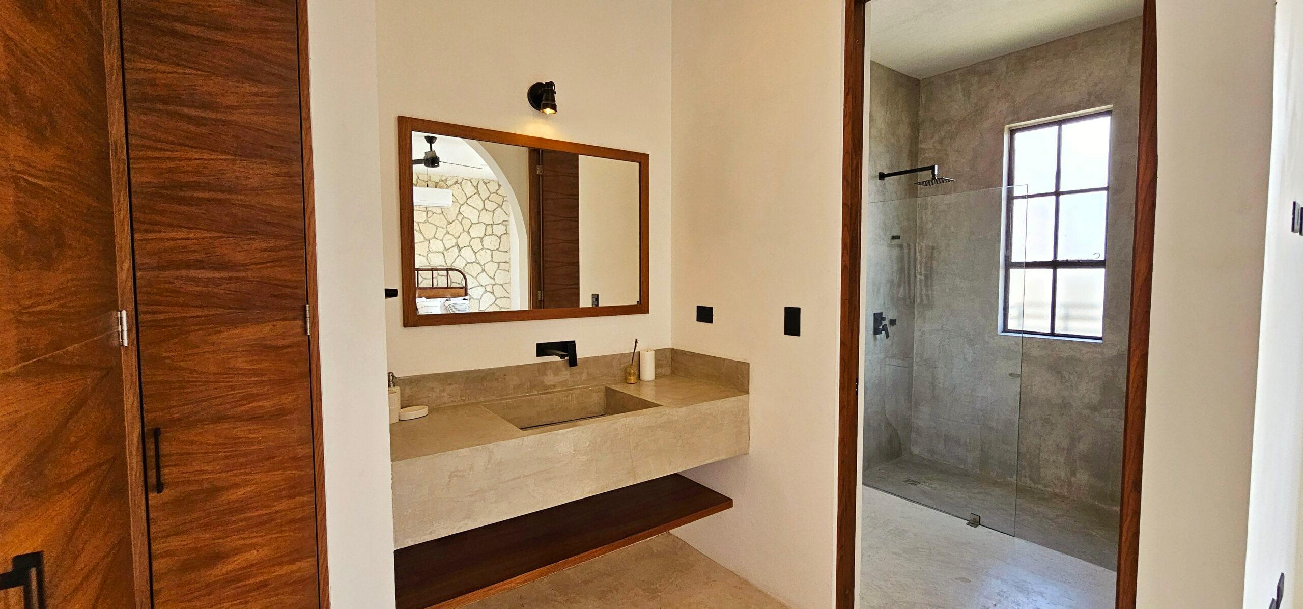 Cienfuegos | Modern Two-Level Townhouse — photo 27