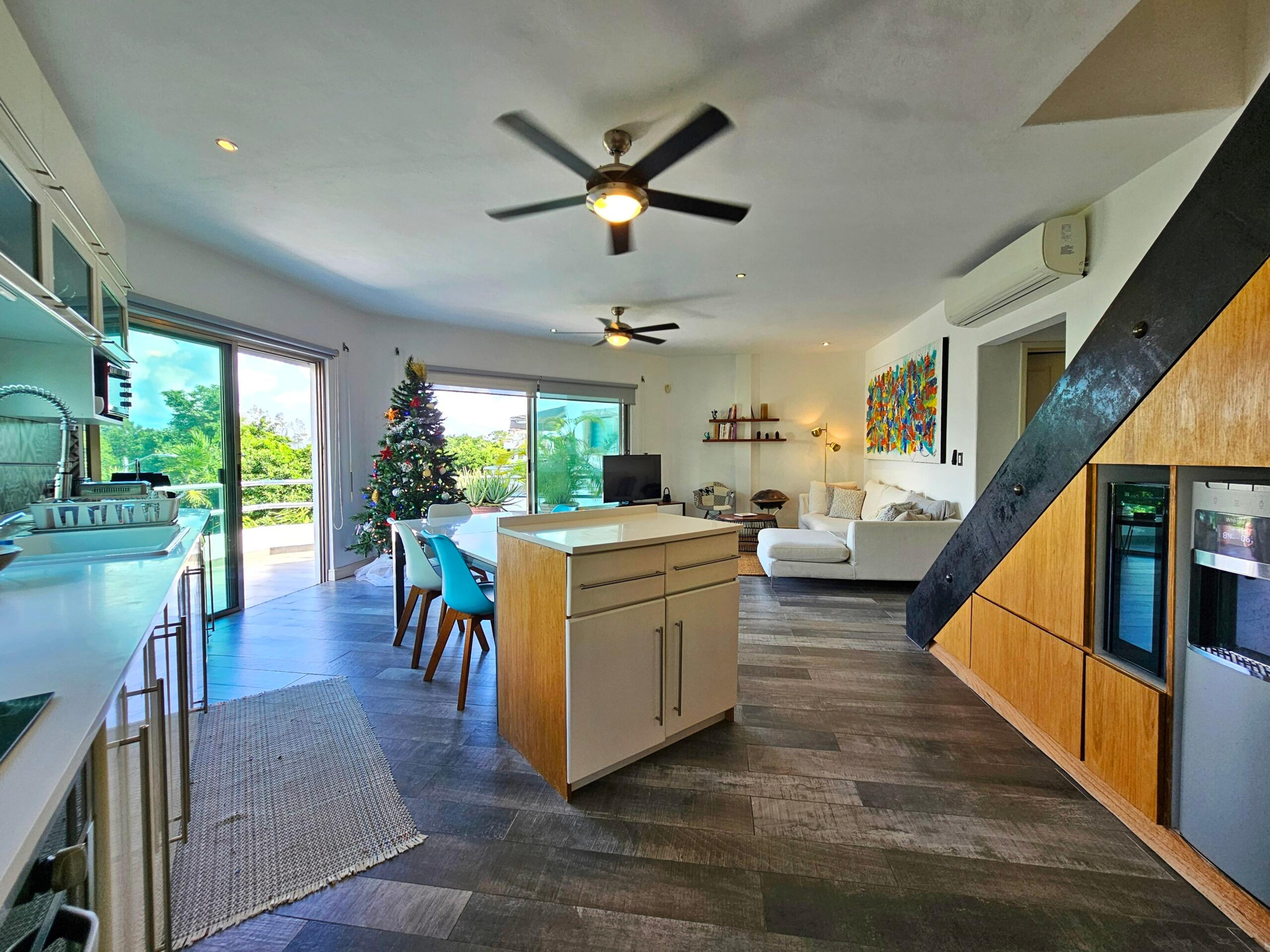 Capri | Modern Ocean-View Penthouse in the Heart of Playa del Carmen — photo 21