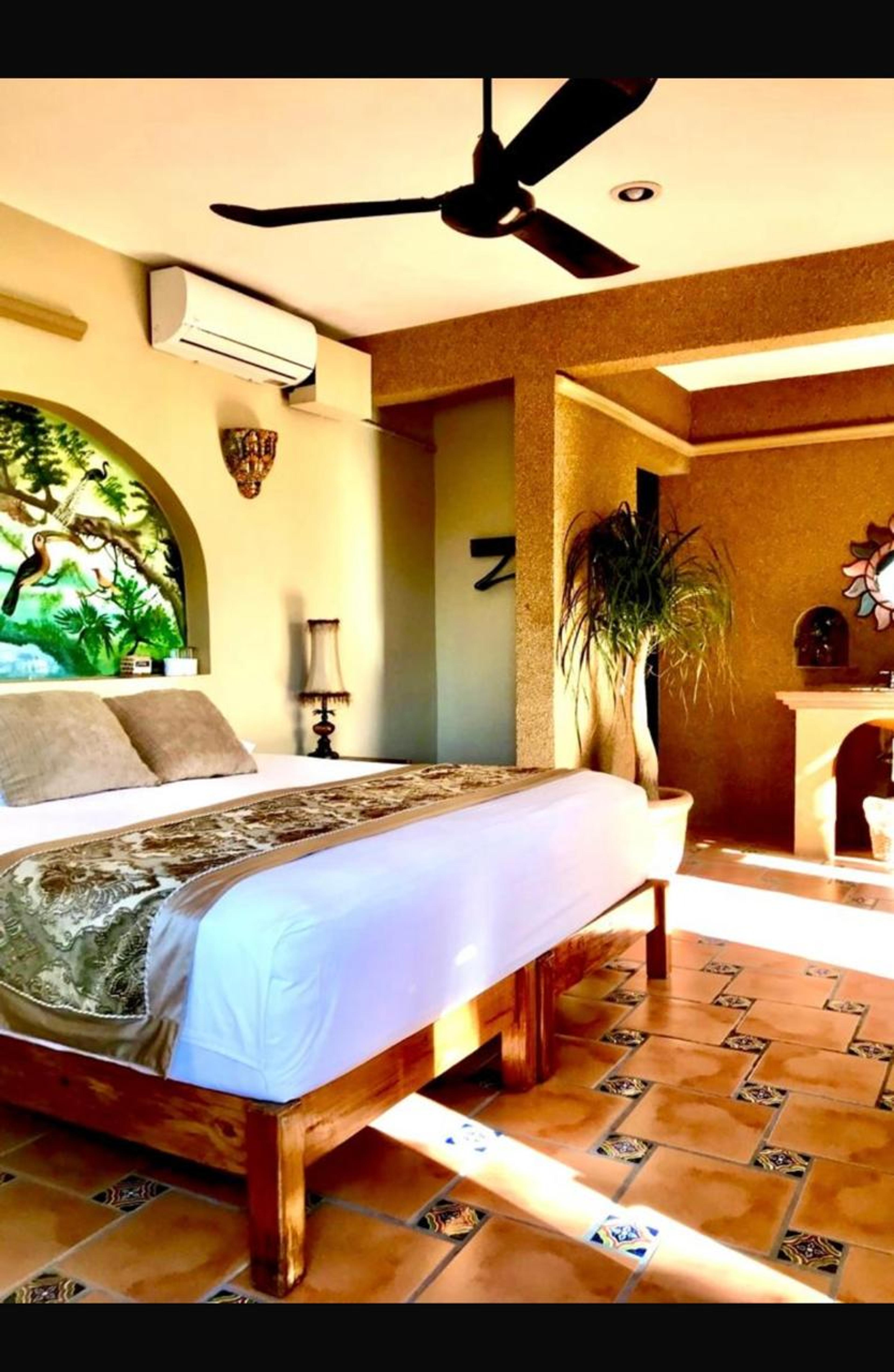 Boutique Hotel & Restaurant for Sale – Prime Location — photo 21