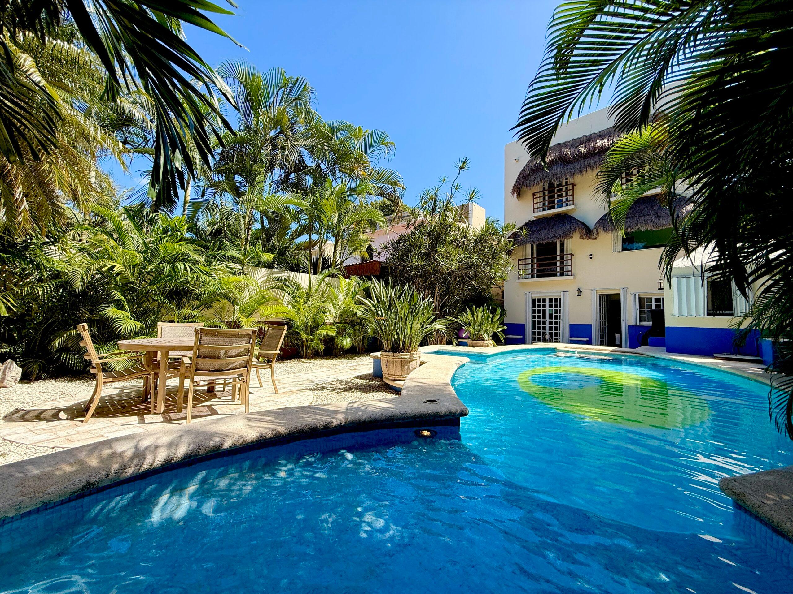 Lol Tun | 5-Bedroom Home with Private Pool — photo 1