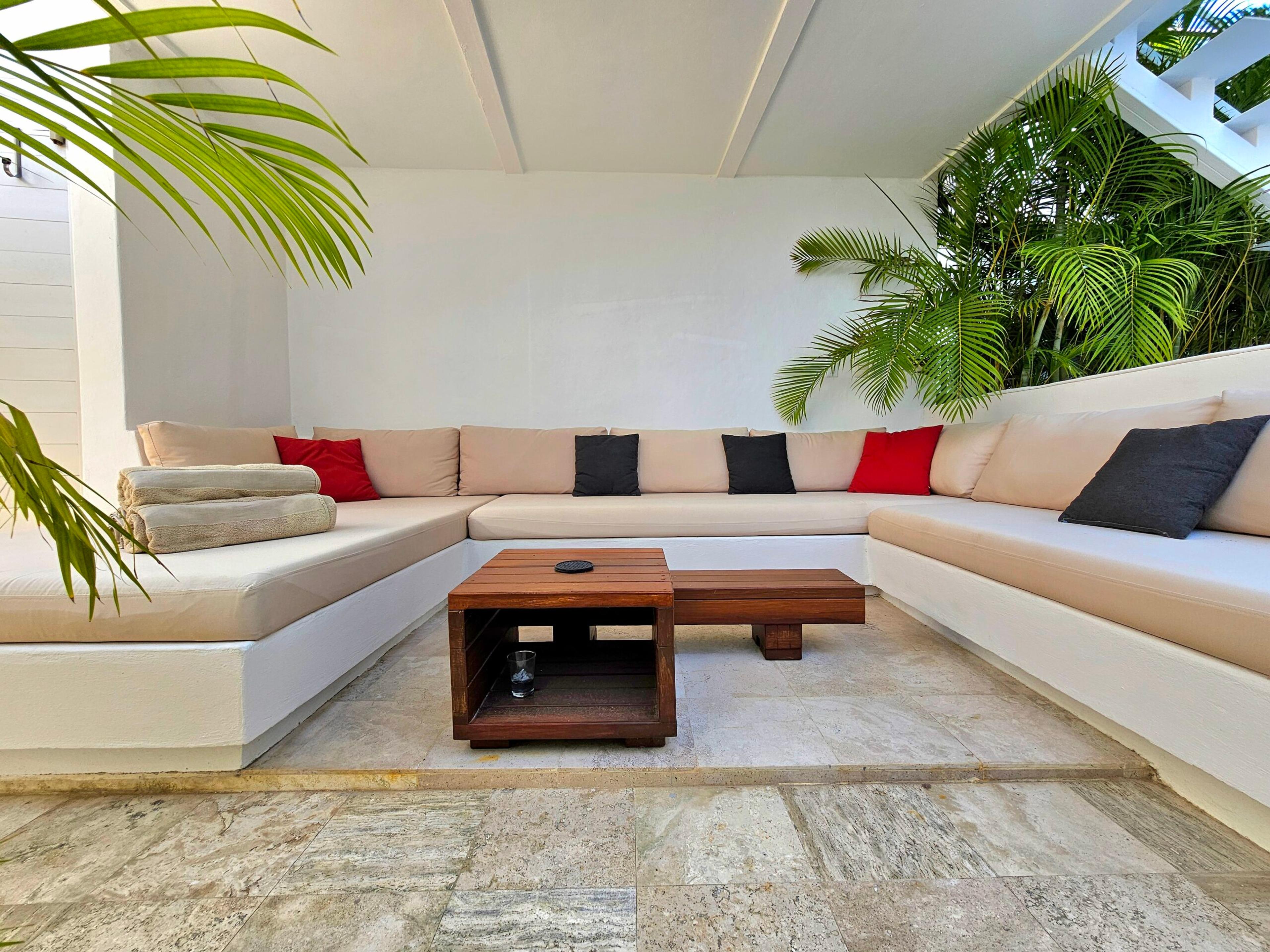 Arena | Private Rooftop 2 Bedroom Hideaway — photo 18