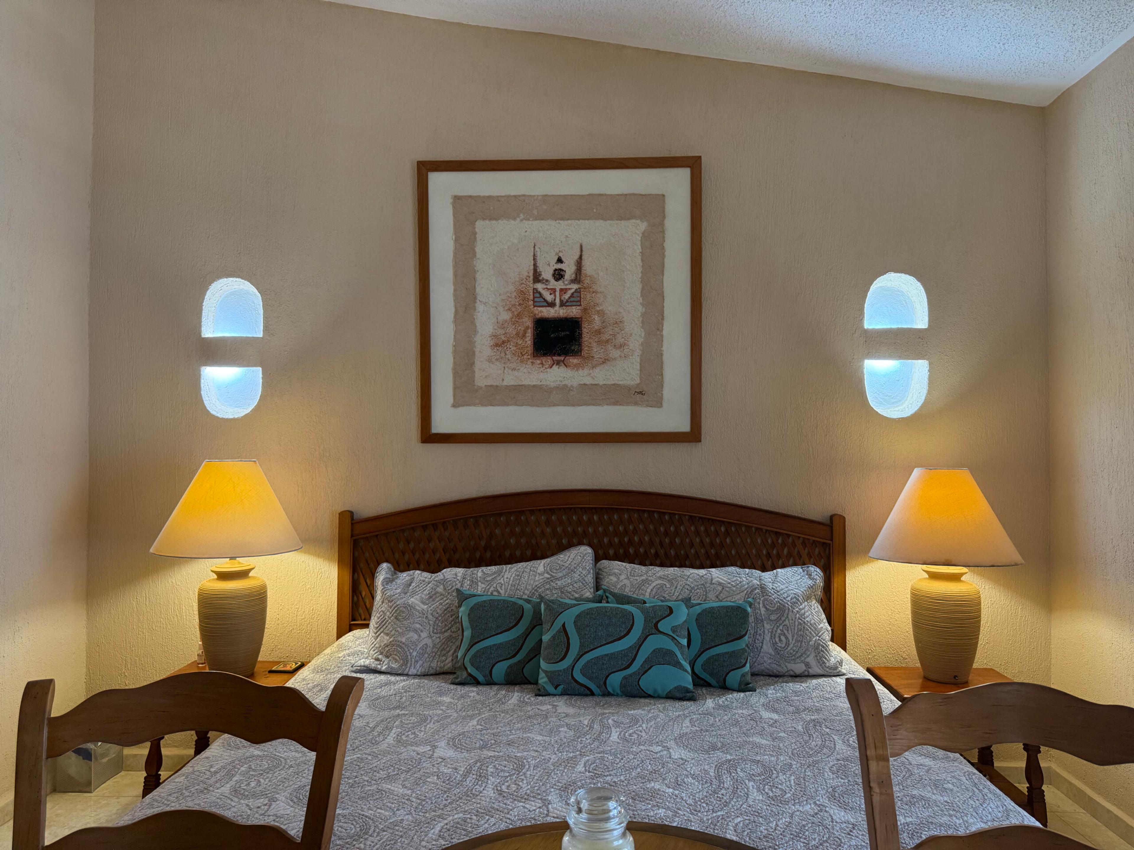 Charming Beachfront Home with Guest Casita — photo 15