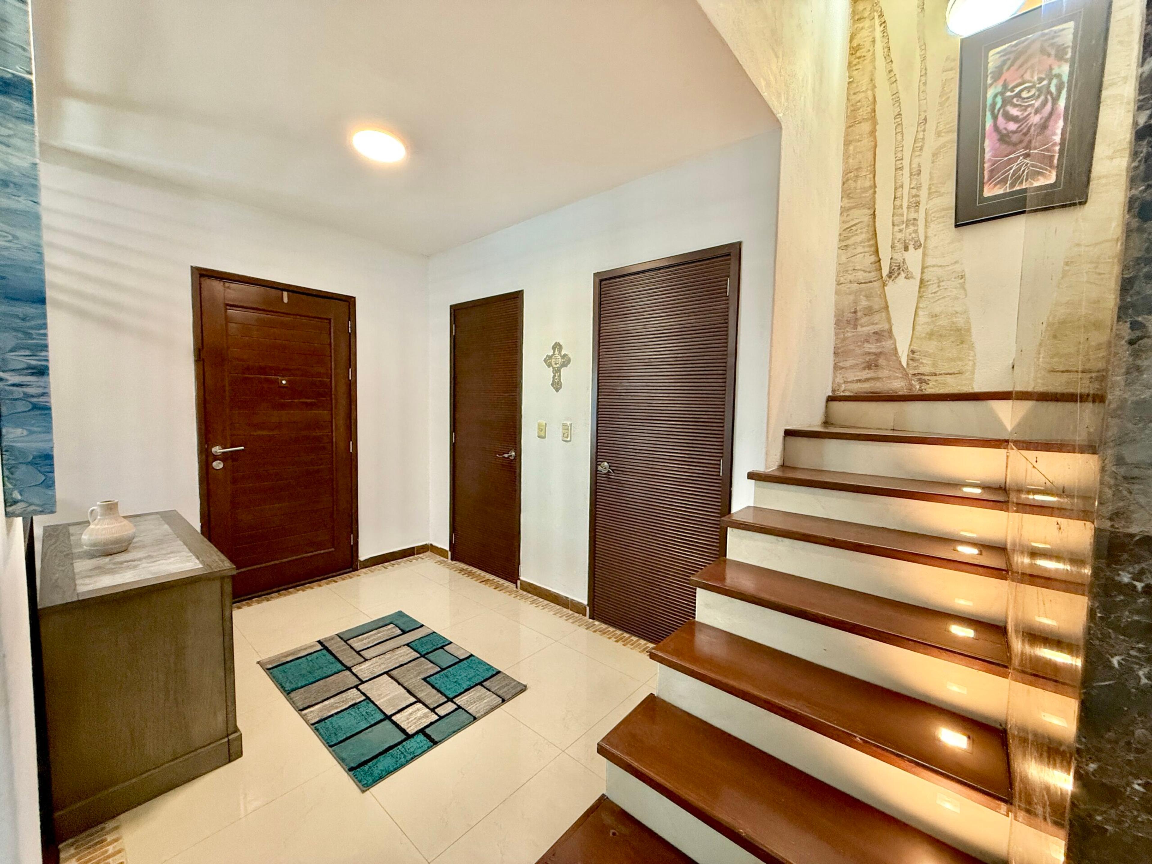 Lol Tun | 5-Bedroom Home with Private Pool — photo 17