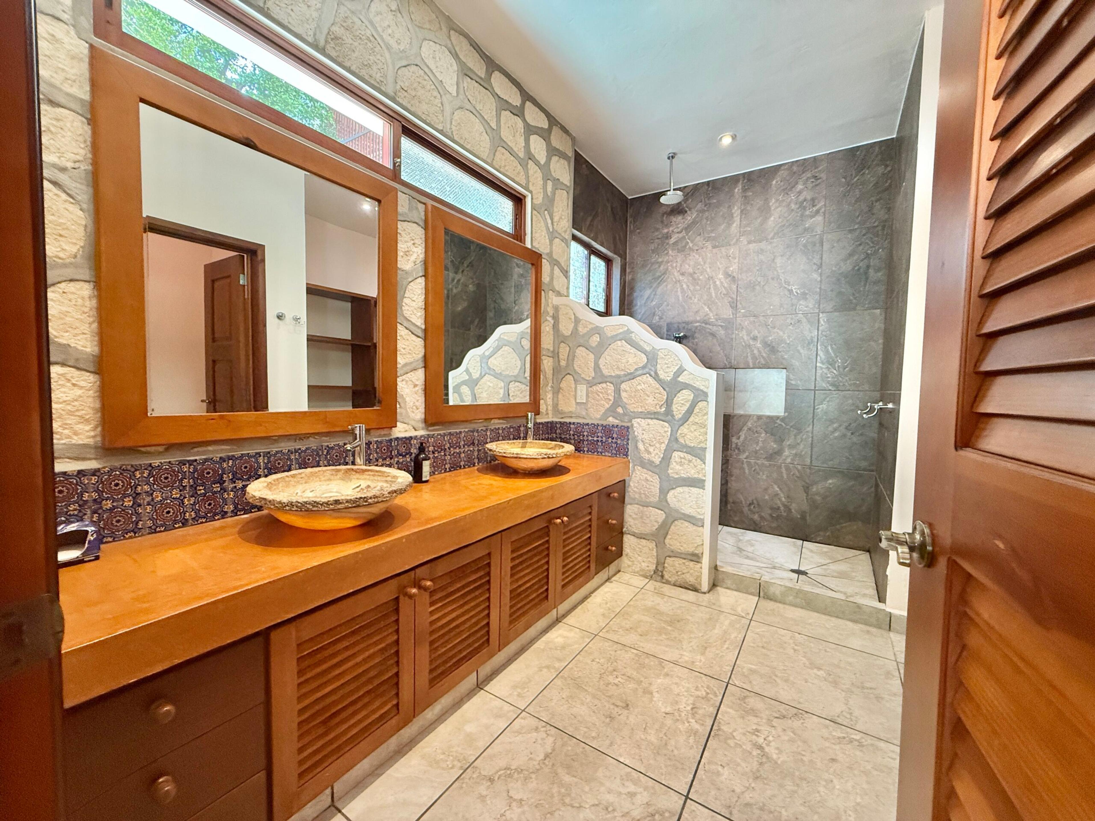 El Cielo | 3-Level Home with Private Pool — photo 19