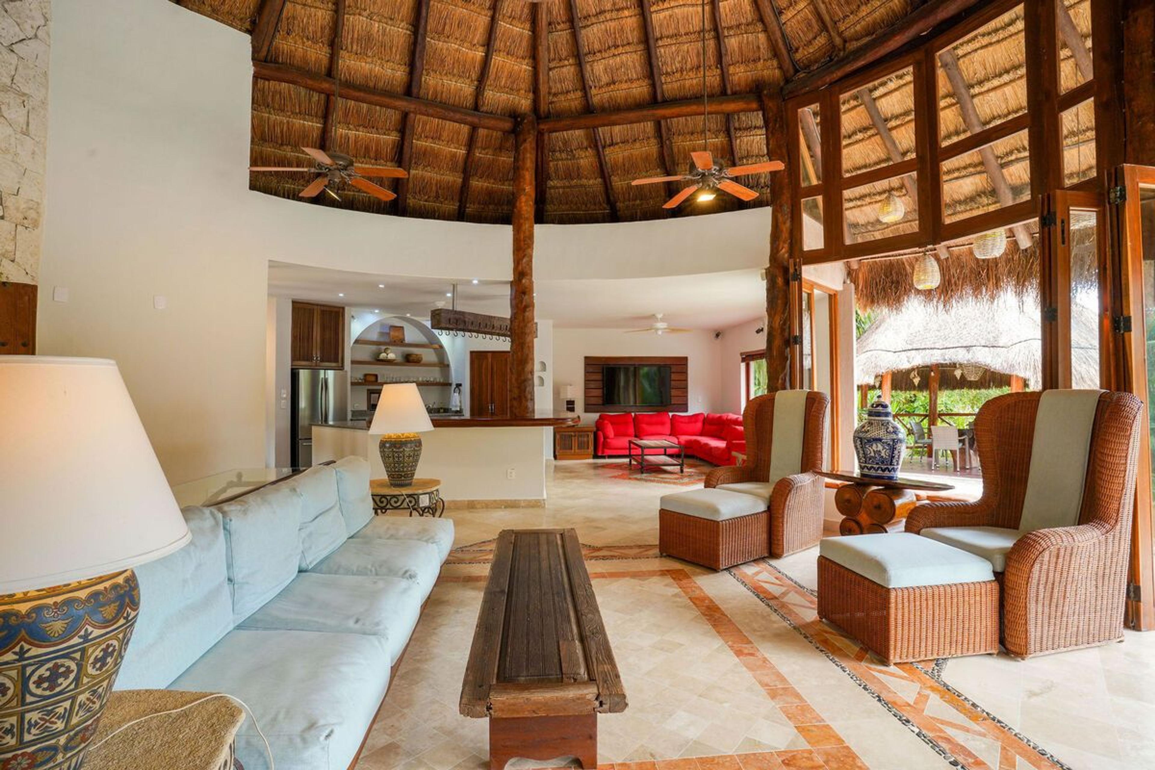Pakal Golf Estate | 5-Bedroom Villa, Playacar — photo 11