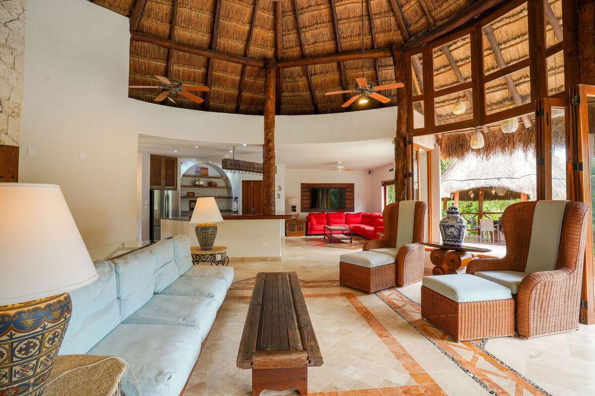 Pakal Golf Estate | 5-Bedroom Villa, Playacar — photo 11