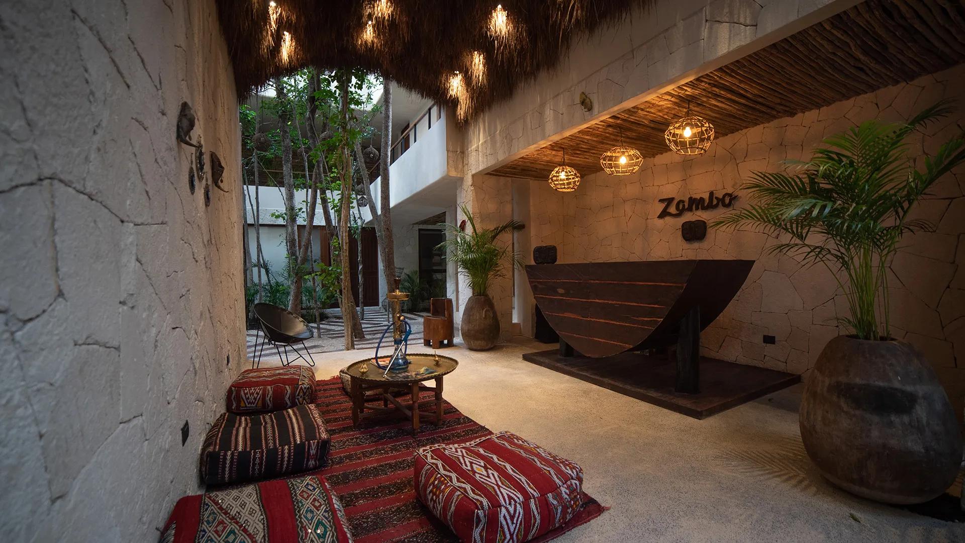 Zambo | Penthouse: Incredible 2-Level 3-Bed Lock-Off with Private Pool — photo 9