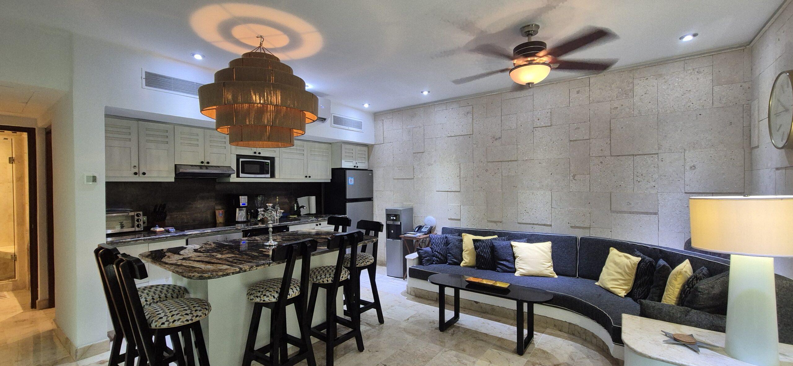 Maya Villa | Luxurious 3-Bedroom Condo Near the Caribbean — photo 2