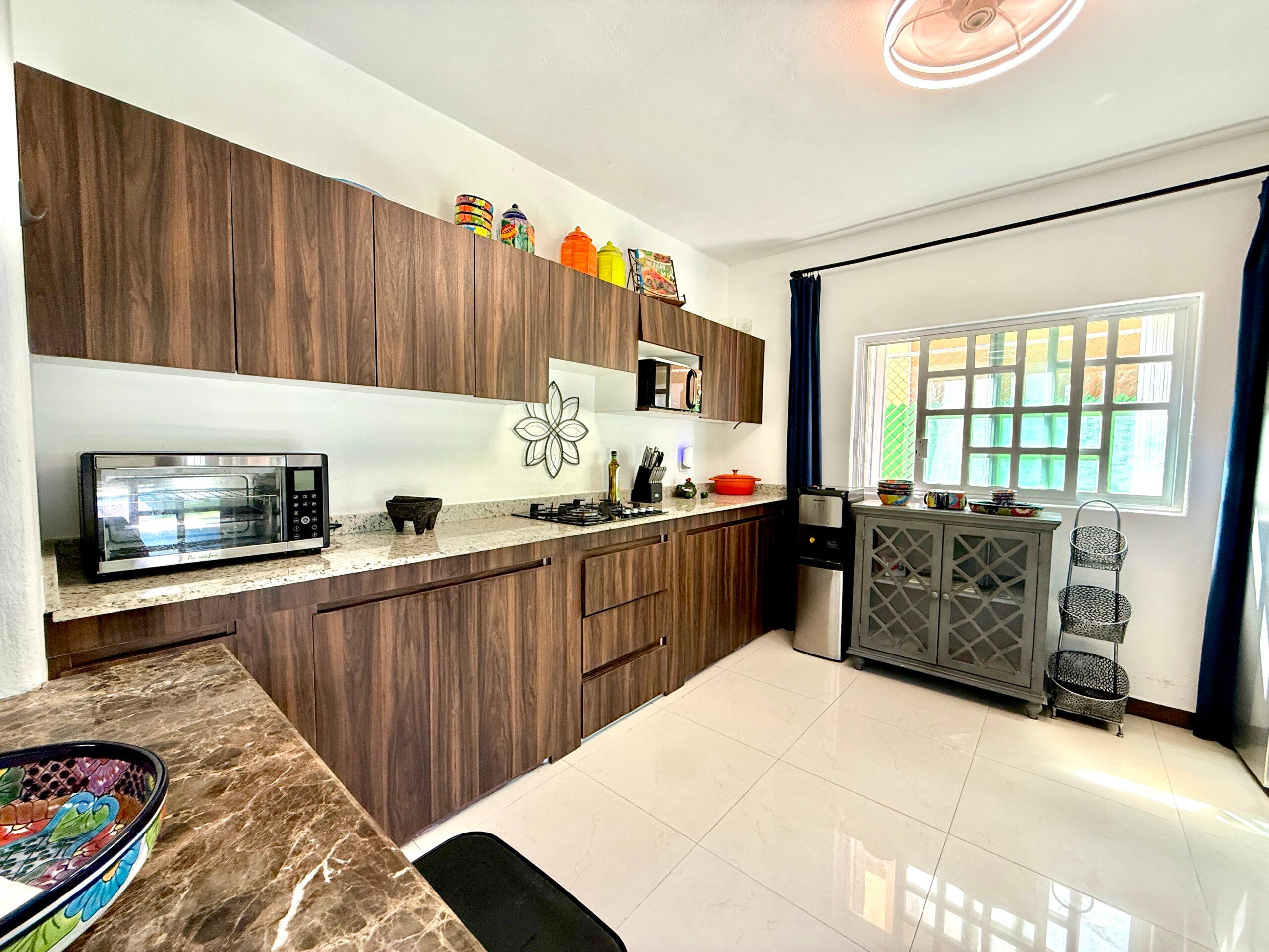 Lol Tun | 5-Bedroom Home with Private Pool — photo 23