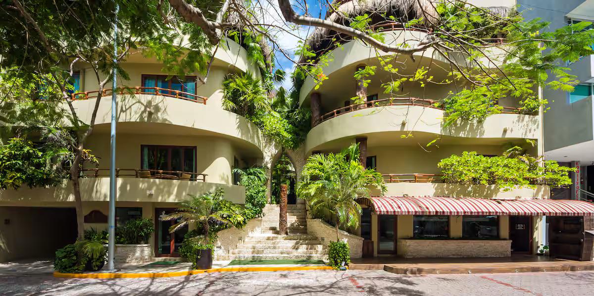 Maya Villa | Luxurious 3-Bedroom Condo Near the Caribbean — photo 4
