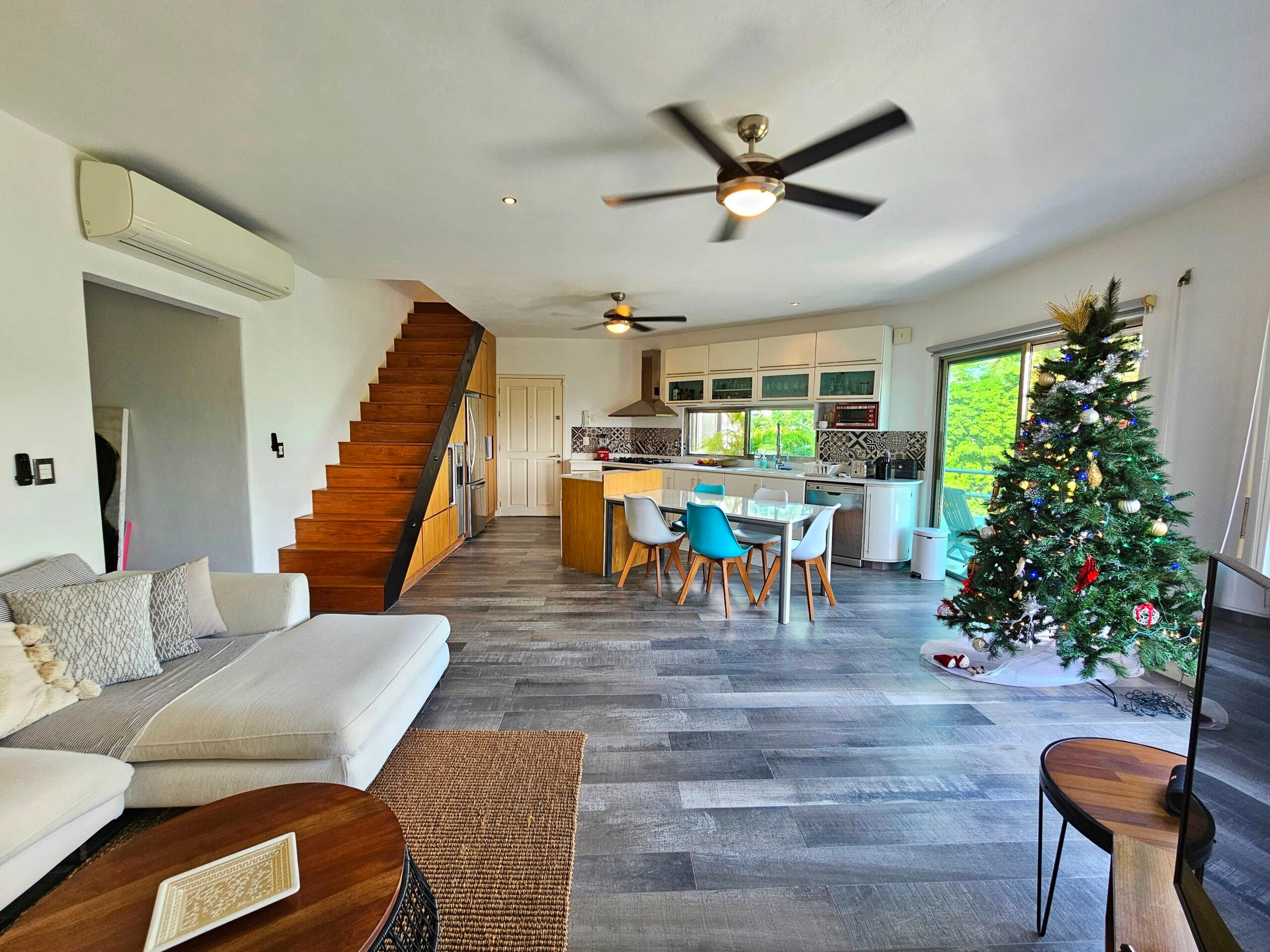 Capri | Modern Ocean-View Penthouse in the Heart of Playa del Carmen — photo 2
