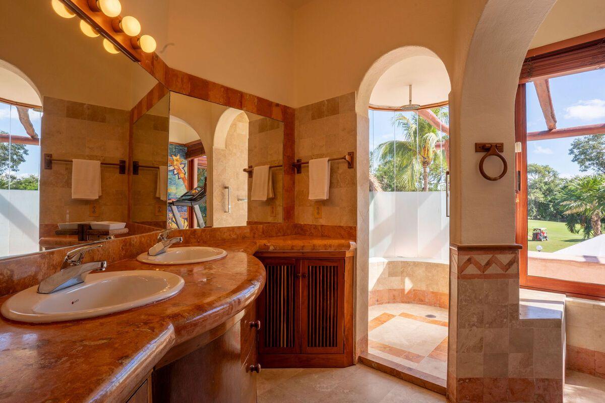 Pakal Golf Estate | 5-Bedroom Villa, Playacar — photo 19