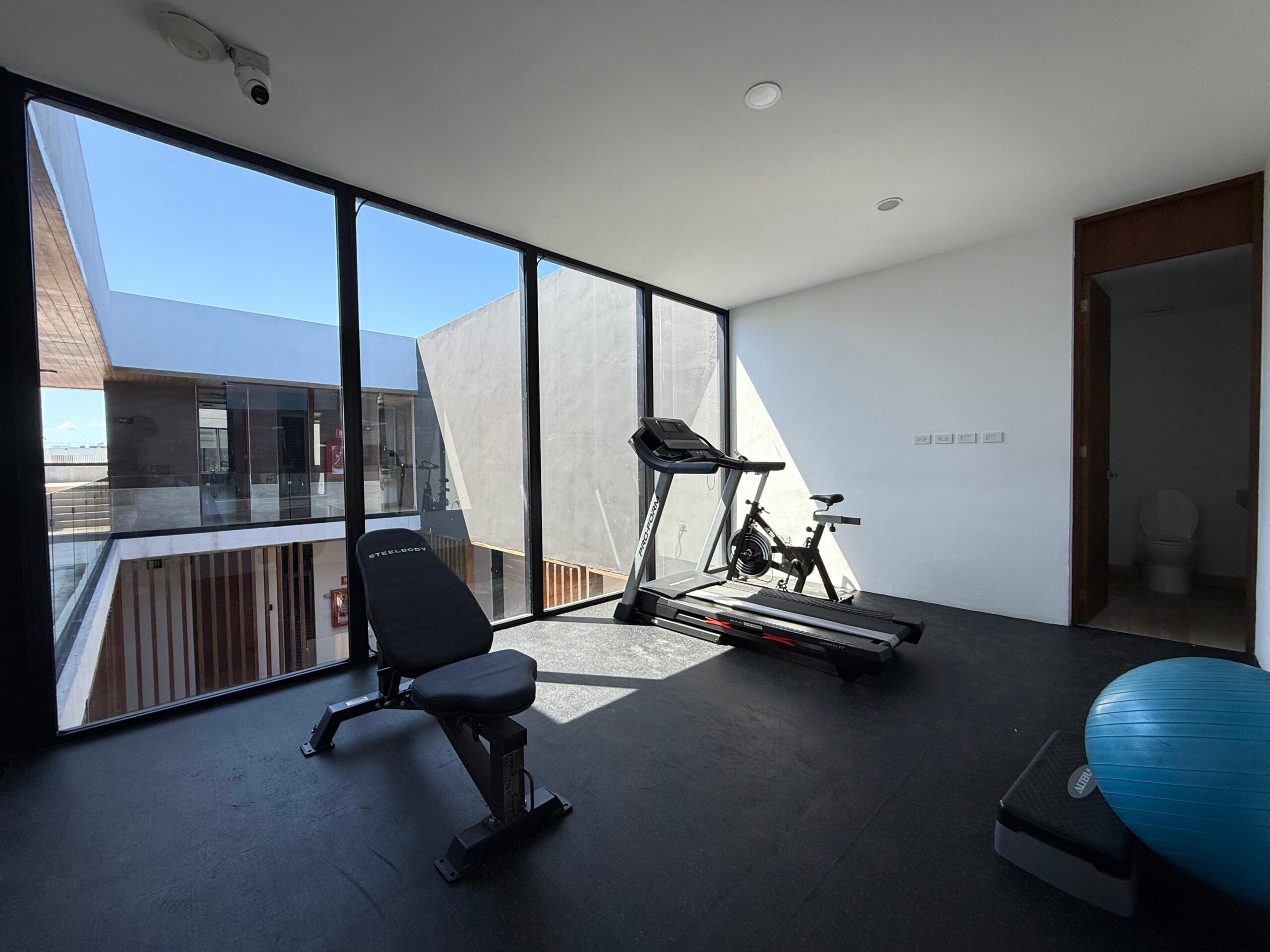 Oxygen 5th Av | Modern 1-Bedroom Condo — photo 26