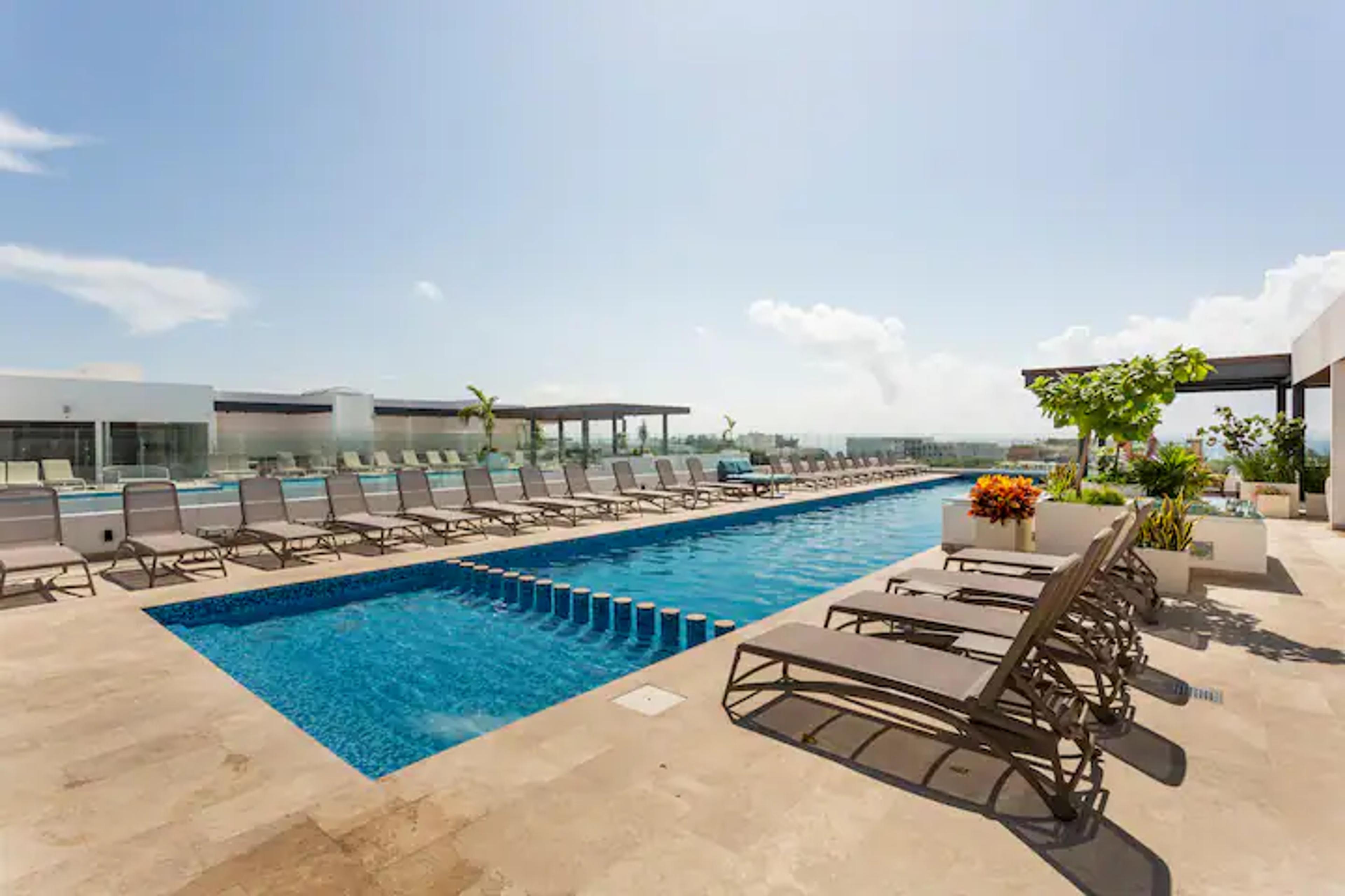 SOLD | Ipana | Sophisticated Lock-off Unit with Resort-Style Amenities — photo 2