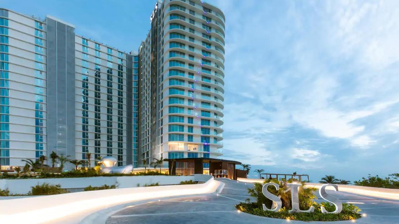 SLS Hotel & Residences — photo 9