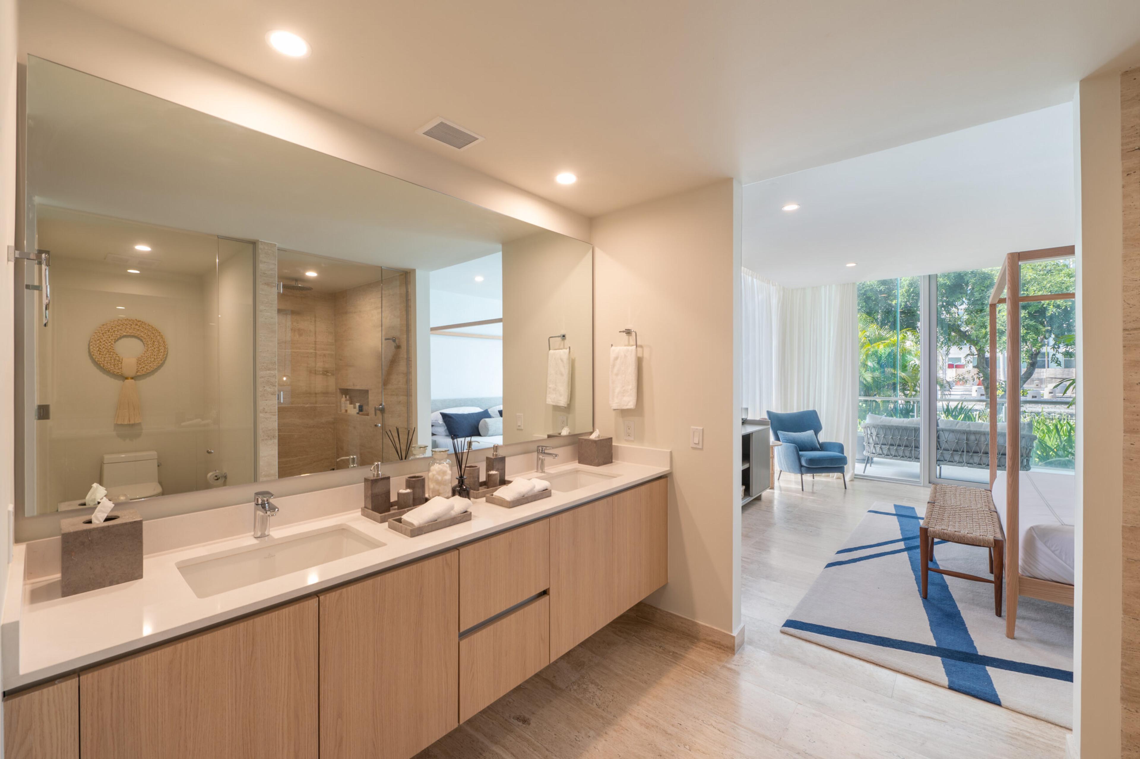 Luxury 4-Bedroom Residence in Puerto Cancún — photo 17