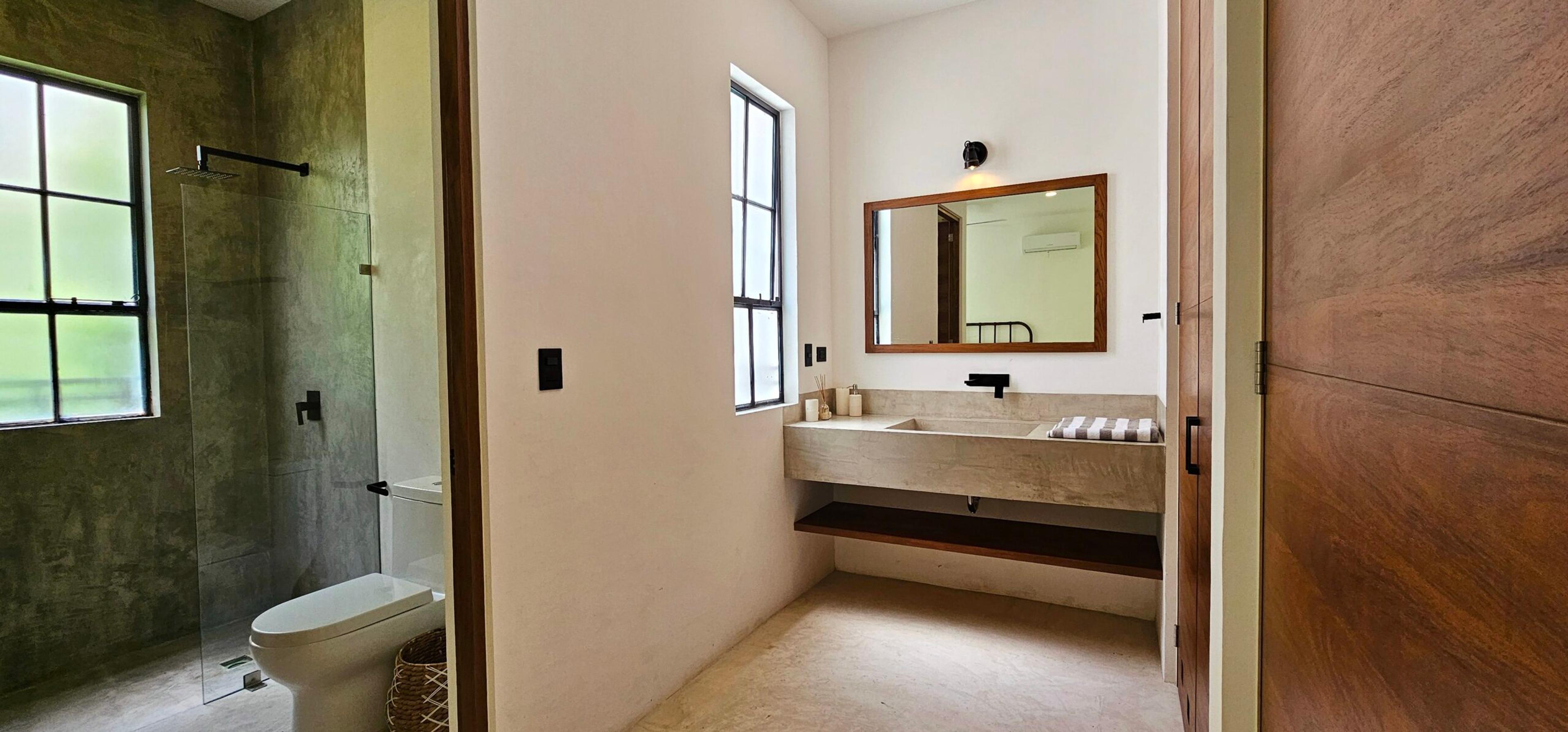 Cienfuegos | Modern Two-Level Townhouse — photo 28