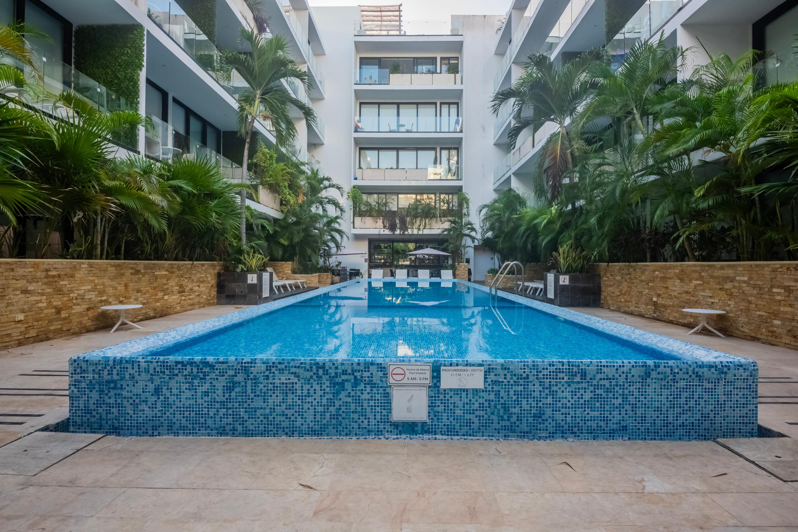 The City | Bright Modern Condo in The City — photo 2