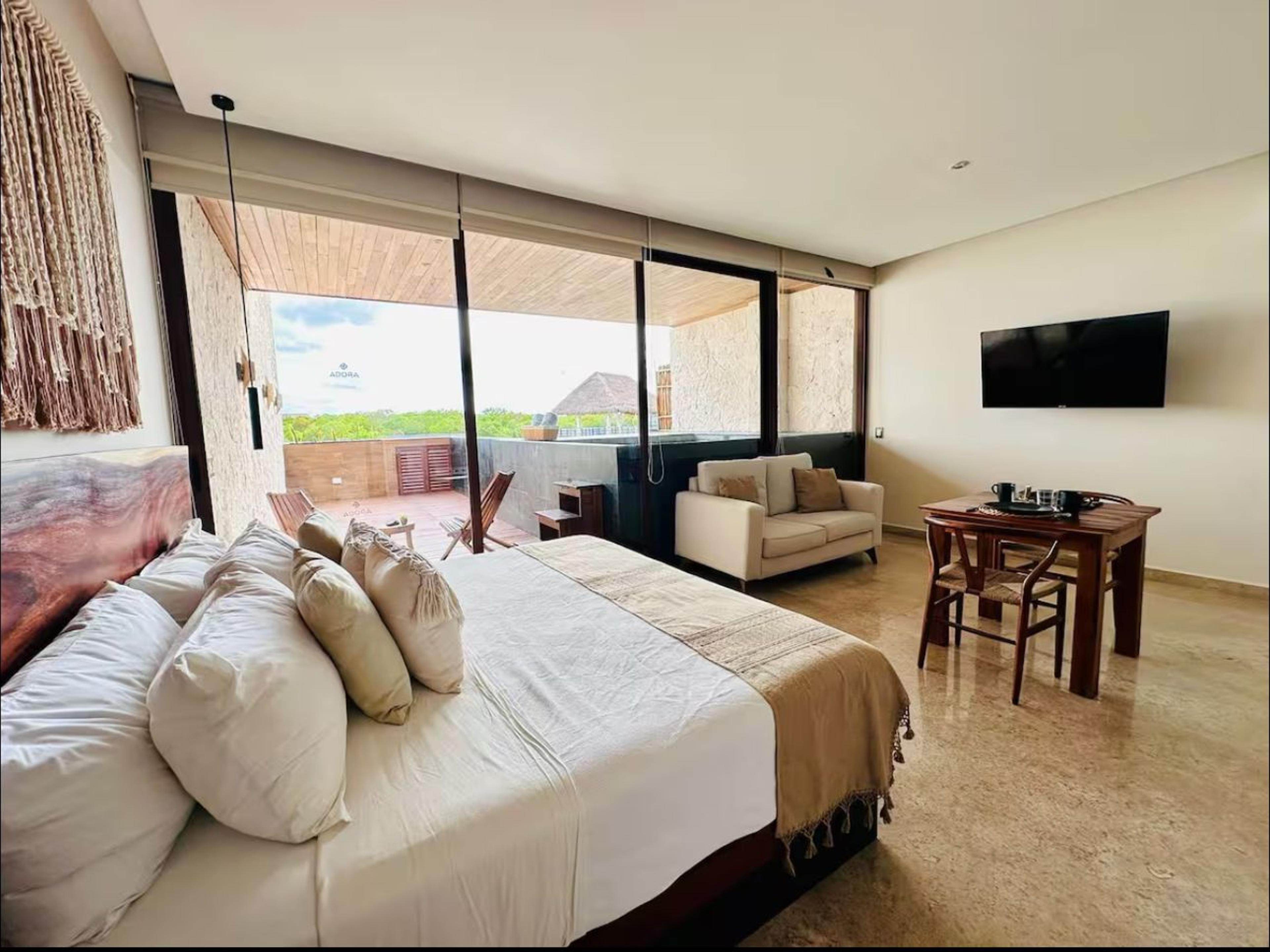 Adora | Luxury Studio with Private Plunge Pool — photo 25