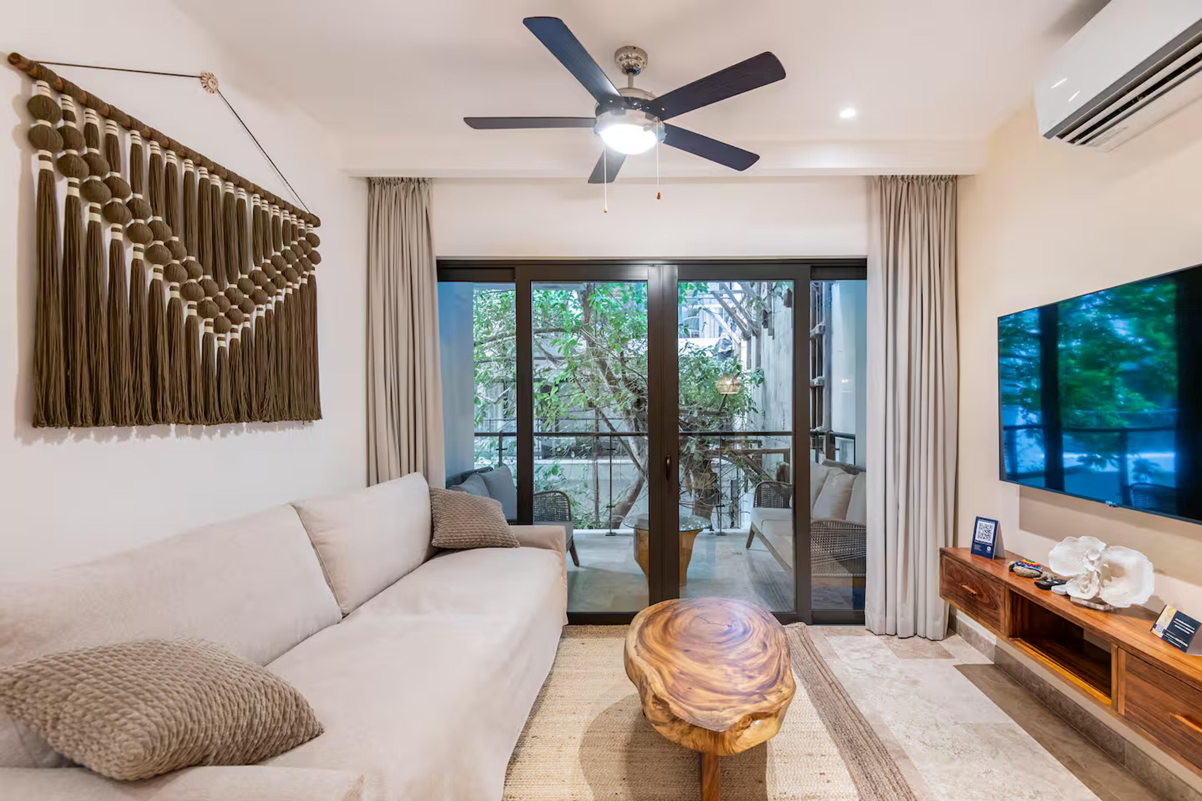 Ipana | Stunning Furnished Unit Shaded with Beautiful Ceiba Tree — photo 14