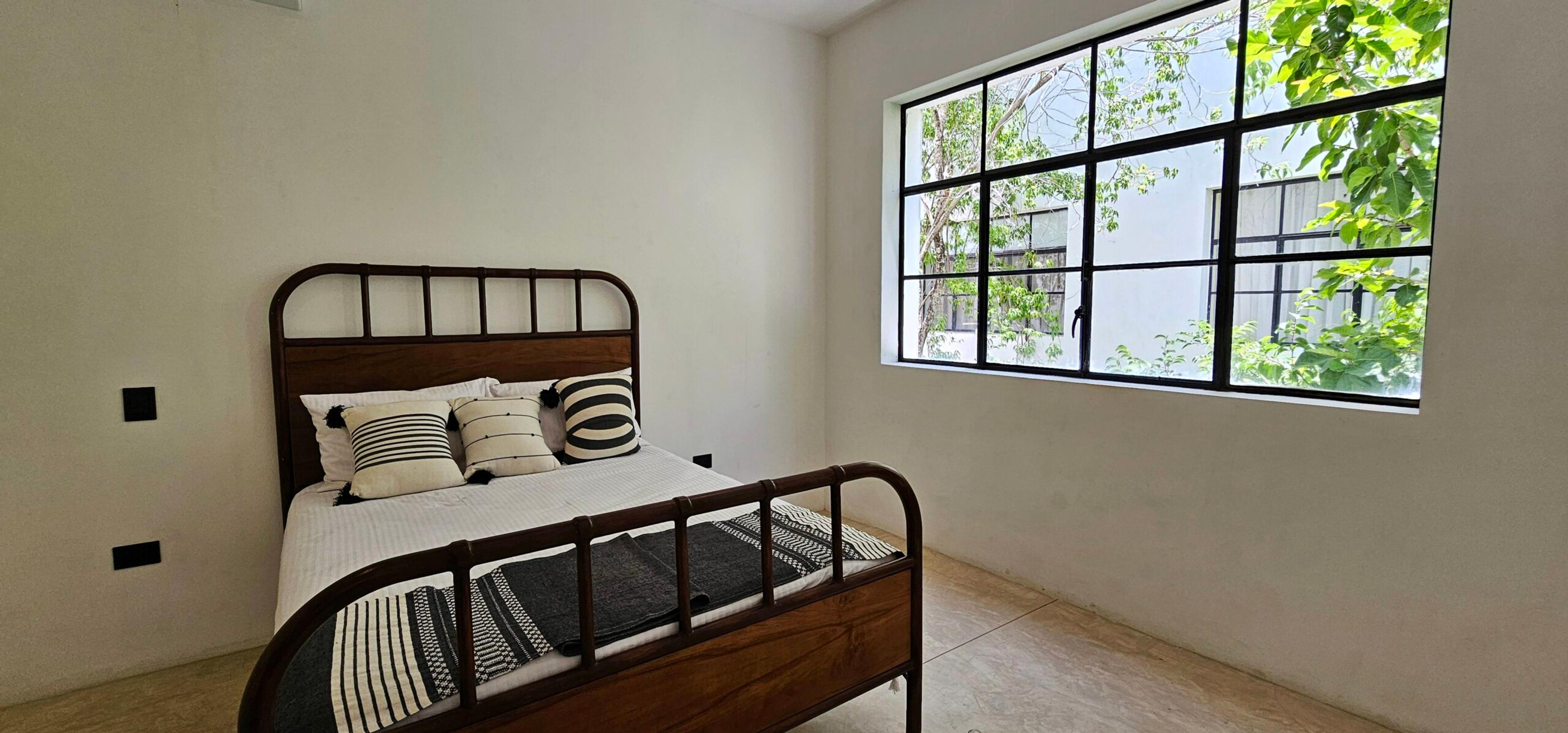 Cienfuegos | Modern Two-Level Townhouse — photo 24